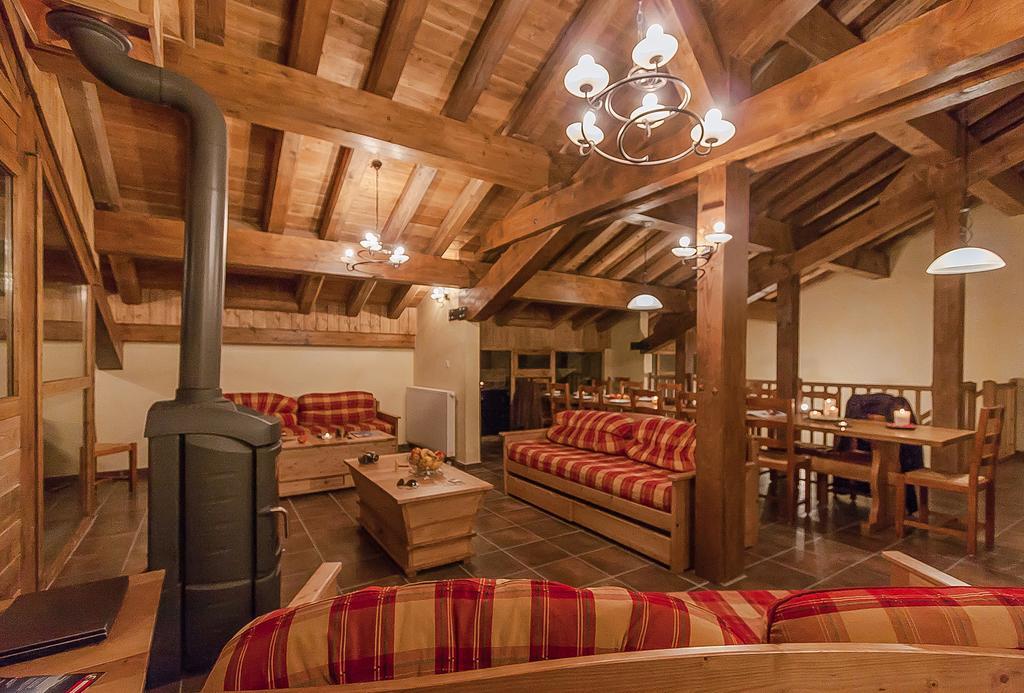 Appartement 7 Chambres avec Accès au Spa - (14-16 Adultes)