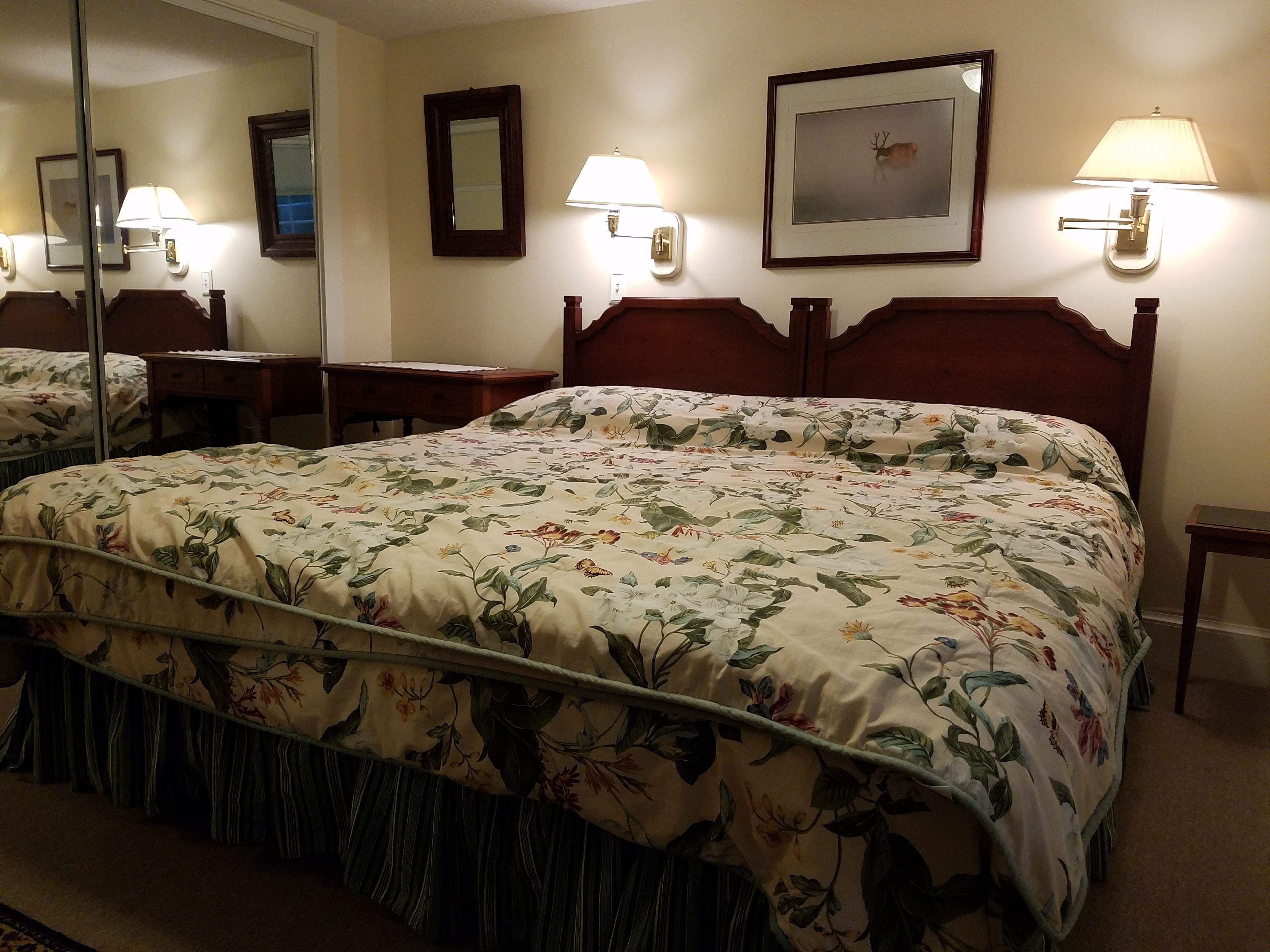 Deluxe King Room