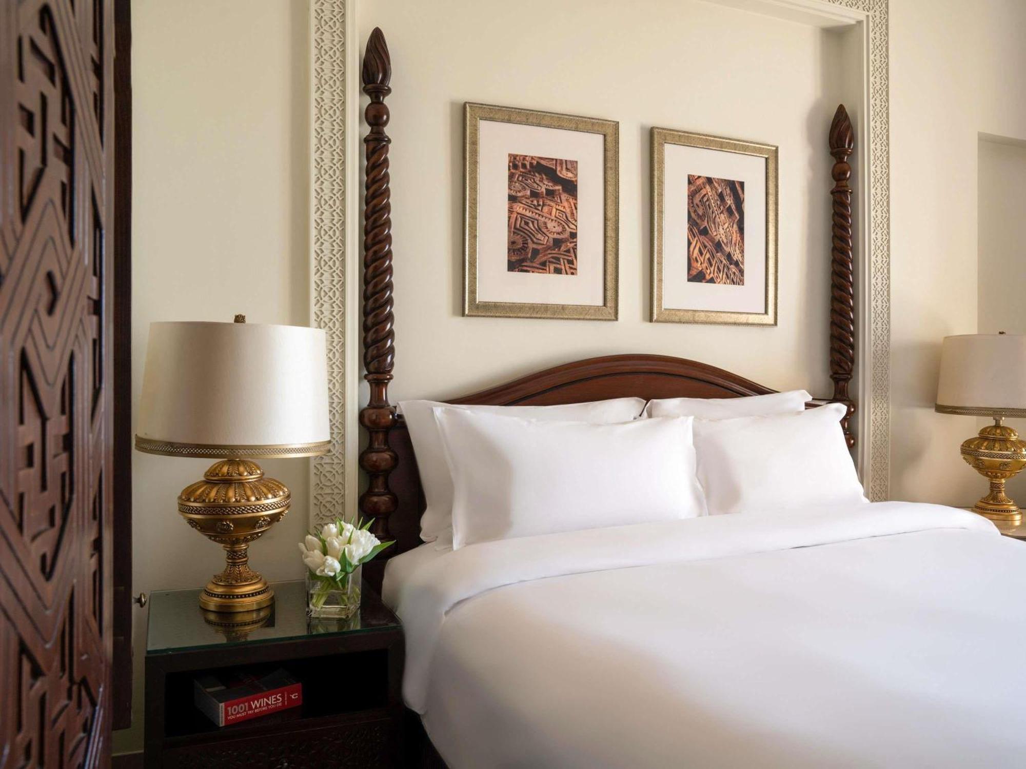 Luxury King Room balcony sea view