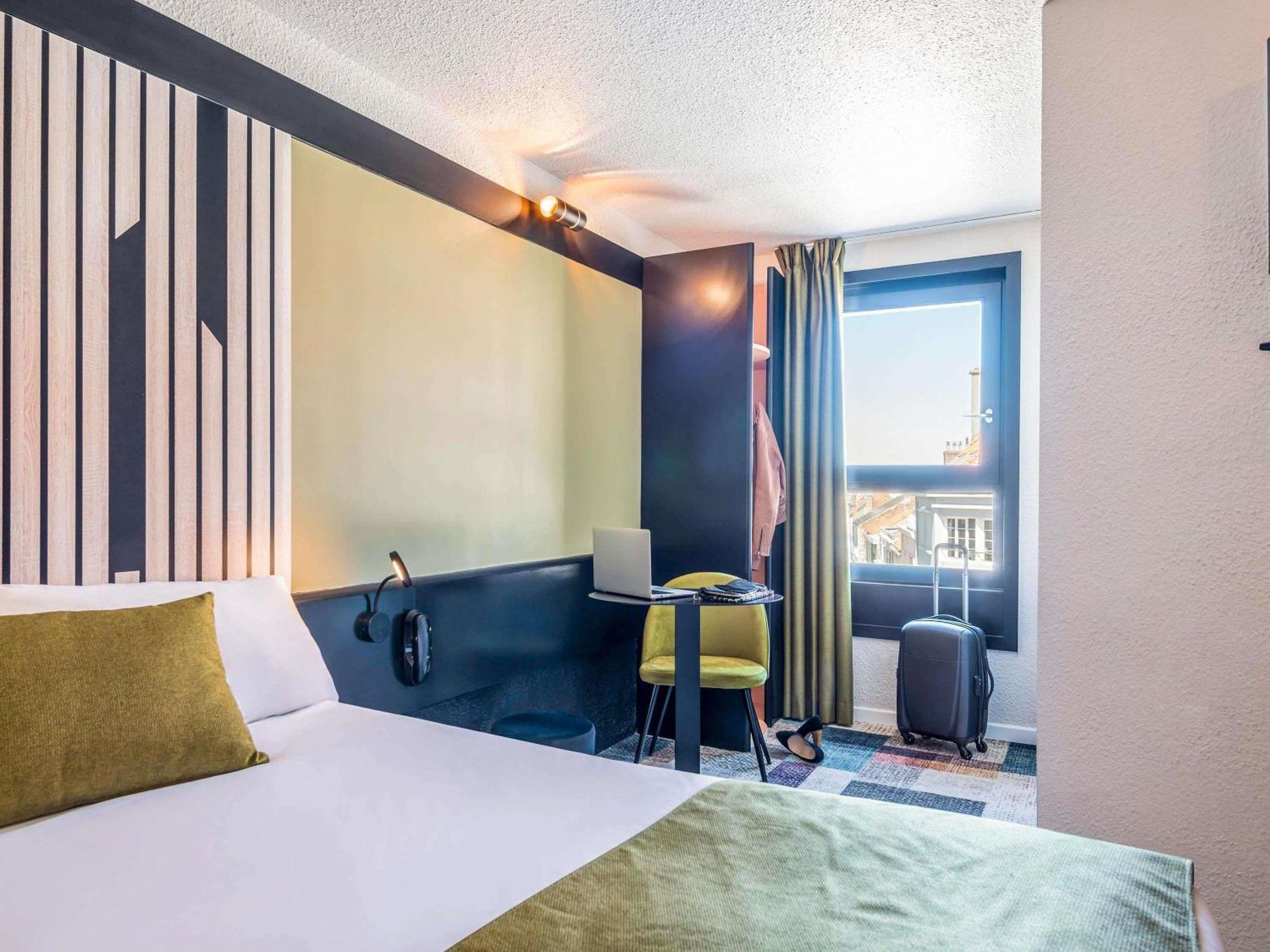 Standard Double Room,1739435645:JPEG