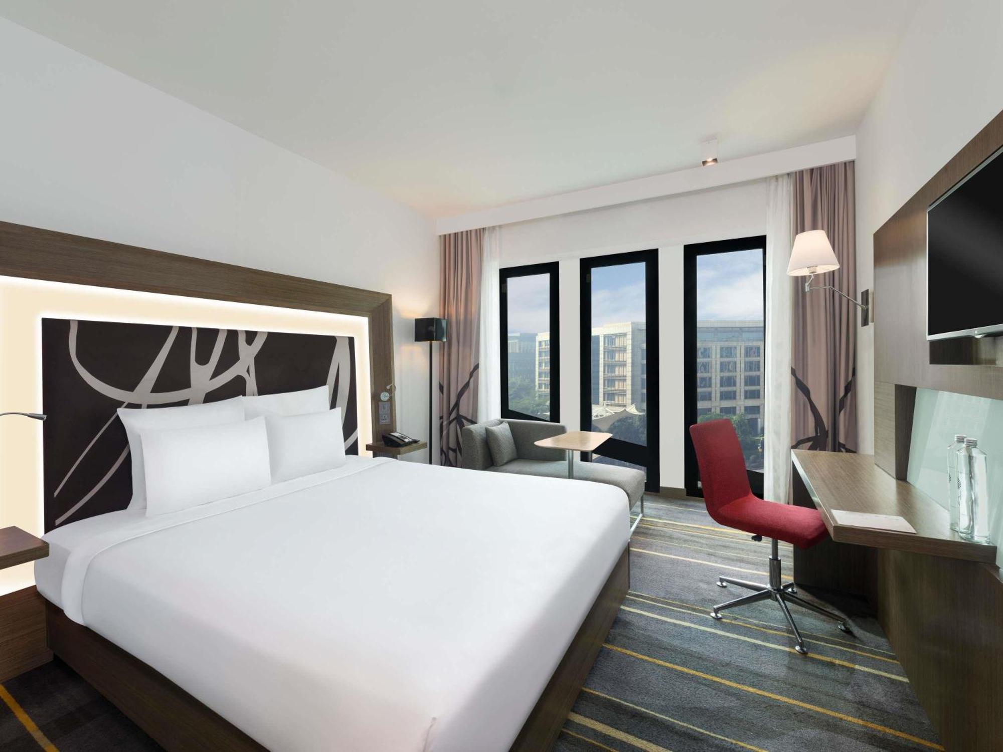 Superior King Room -Lounge Access, Cocktail Hours, 20% off on F&B and Laundry,1731456084:JPEG