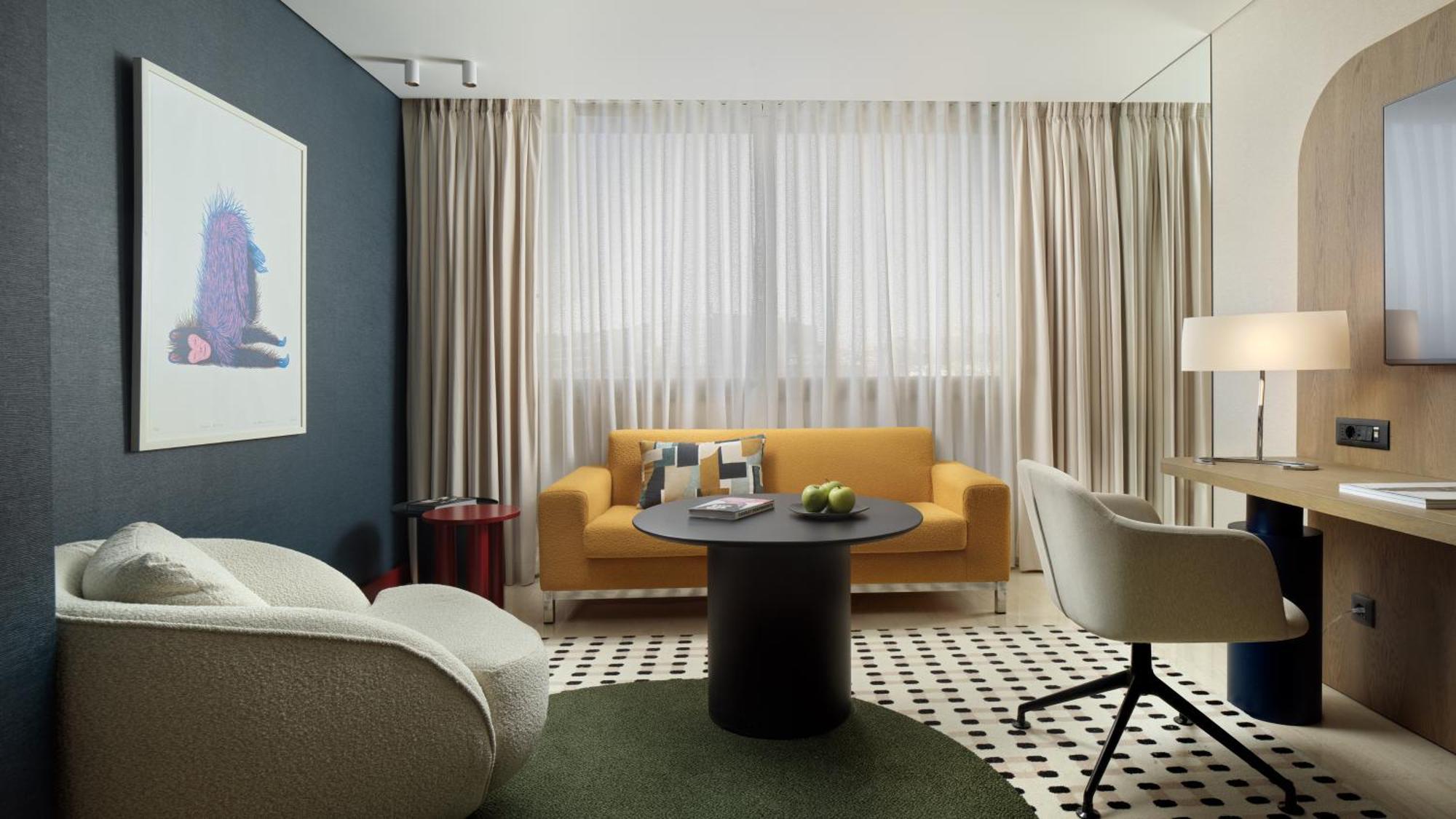 One-Bedroom King Suite