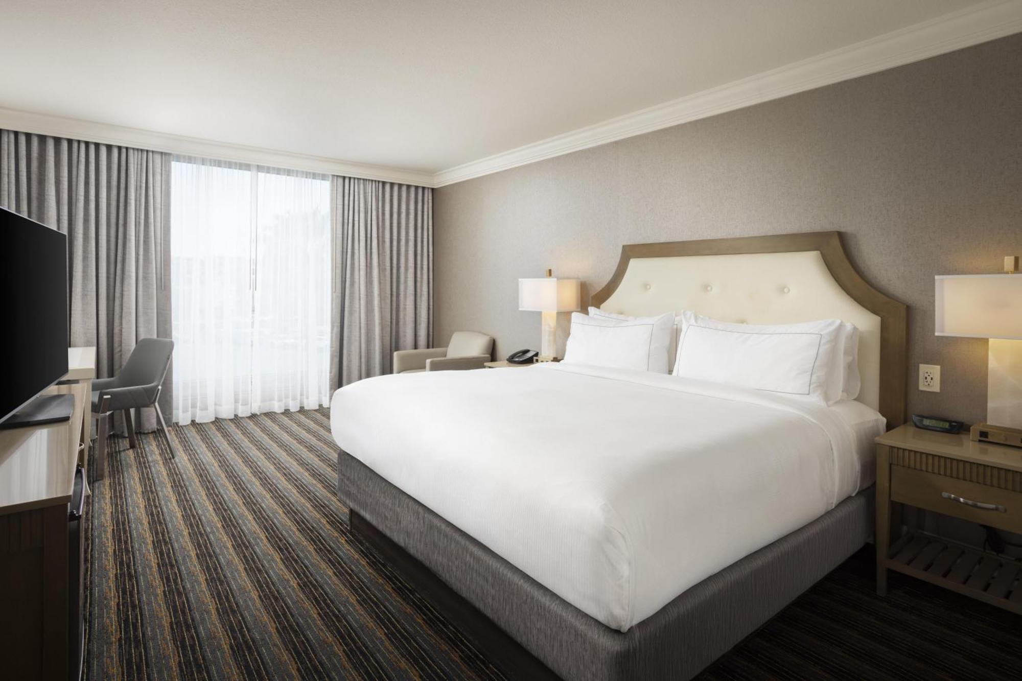 Standard King Room,1739422833:JPEG