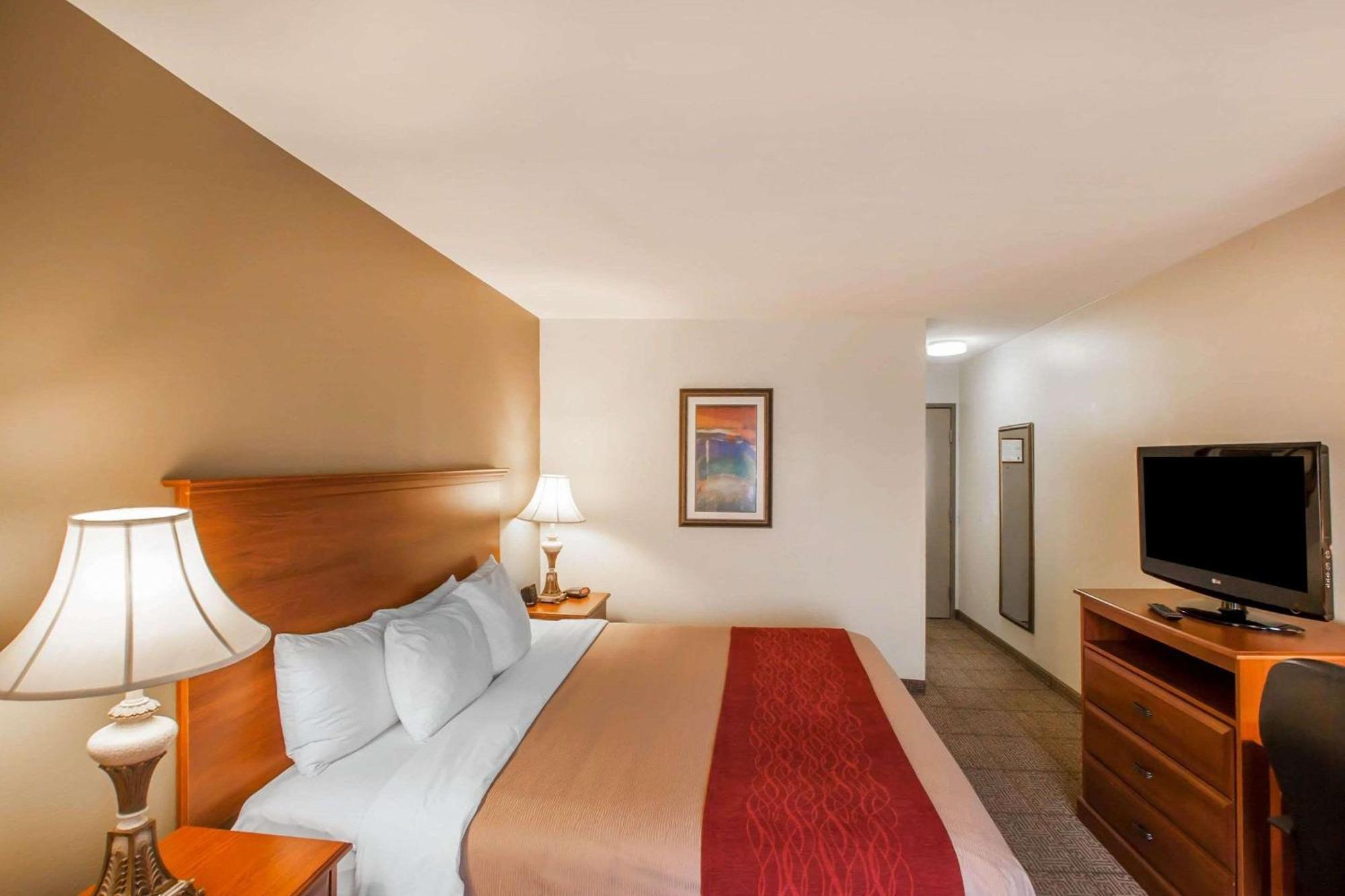 Queen Room - Disability Access/Non-Smoking