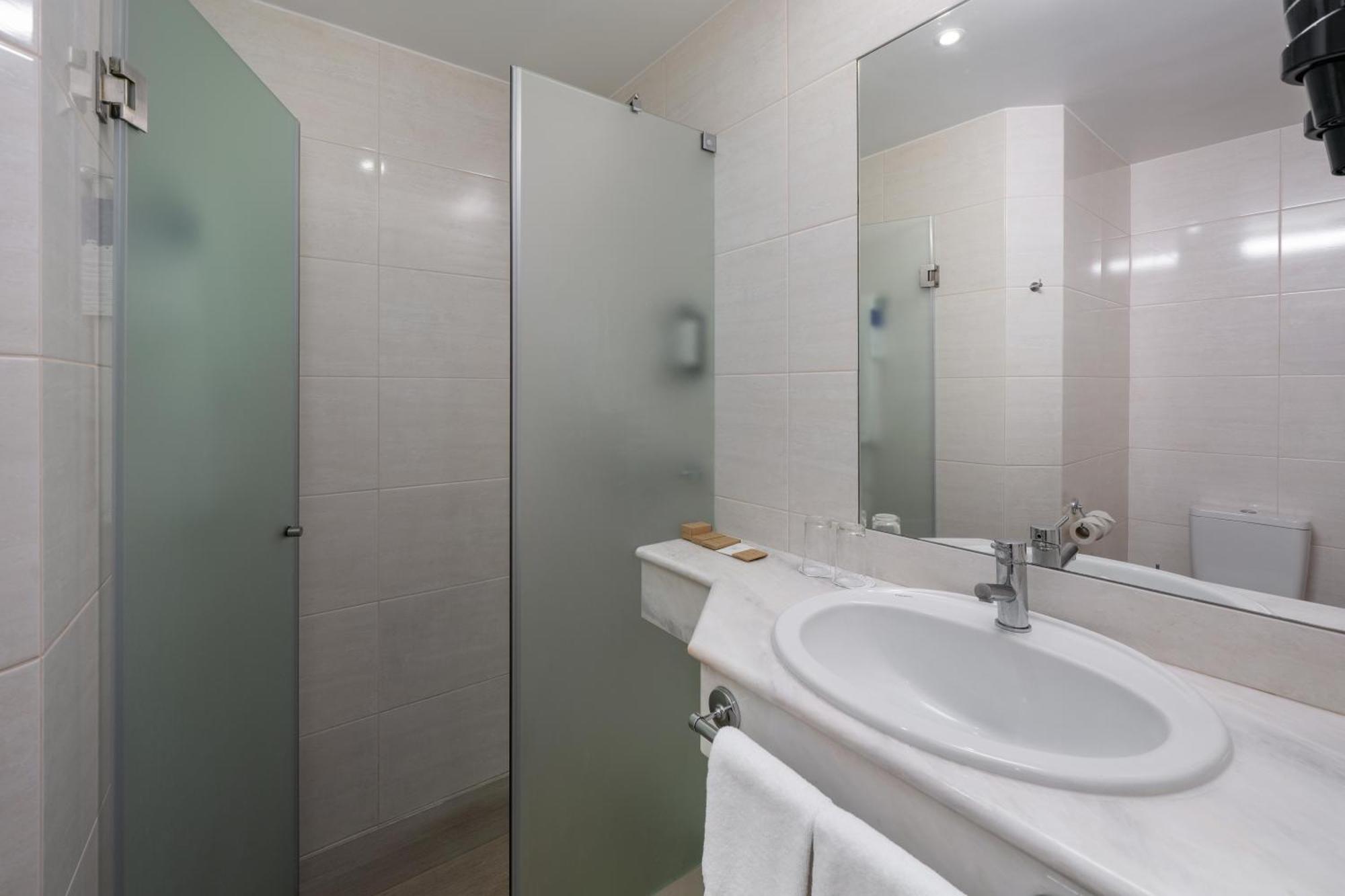 Chambre Double ou Lits Jumeaux