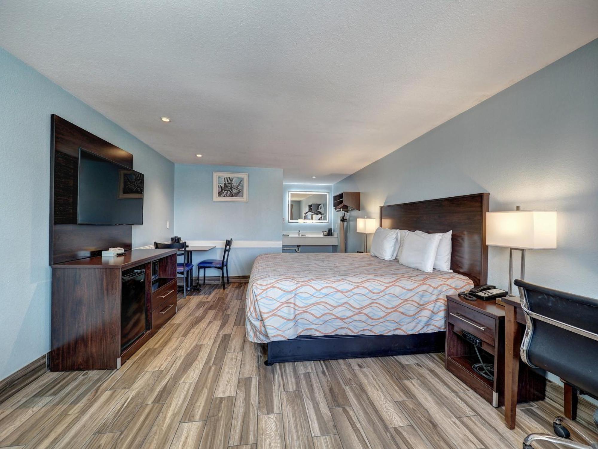 Deluxe King Room - Disability Access/Smoke Free
