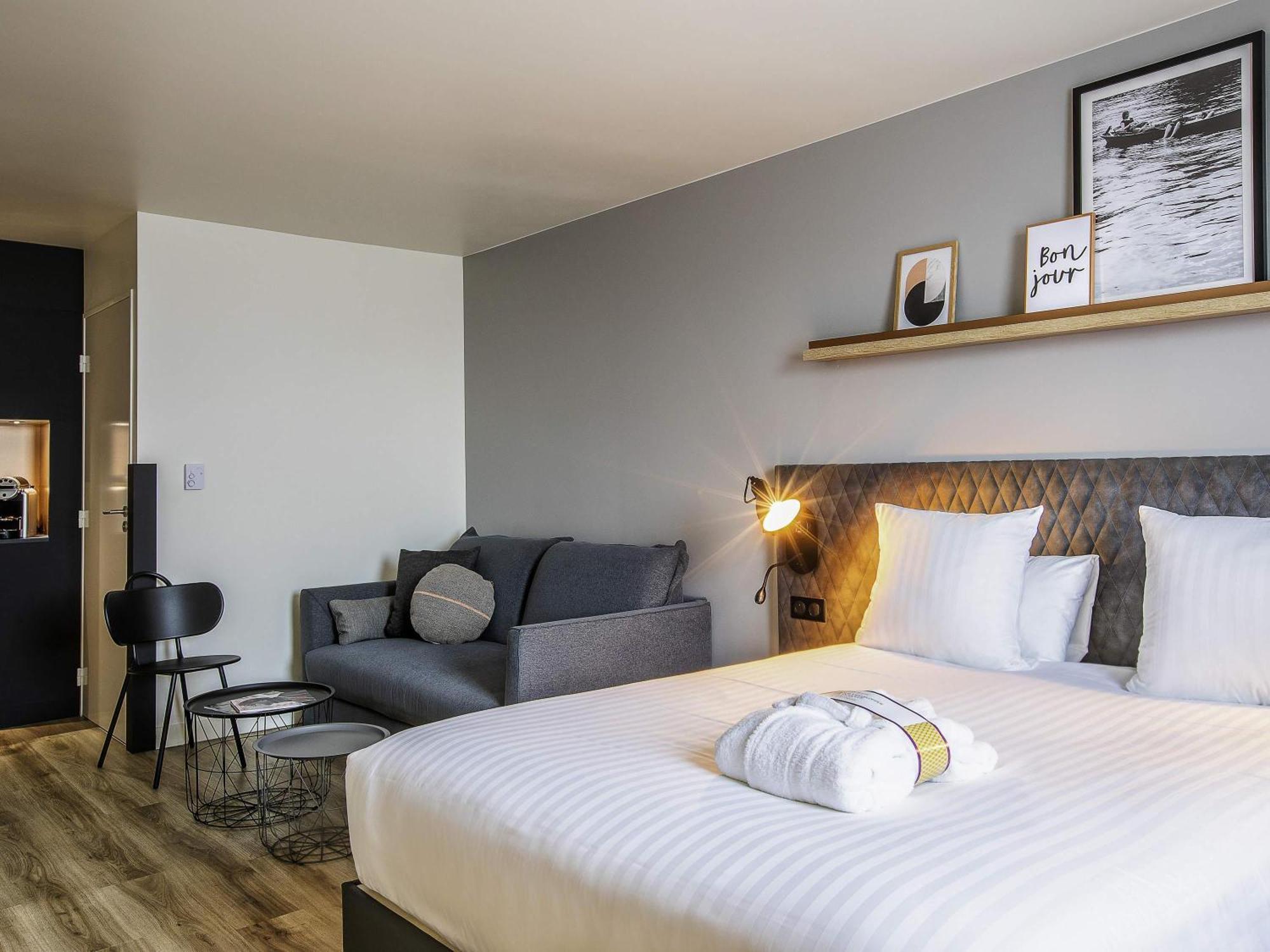Suite Junior avec Un Lit Double + Canapé Lit