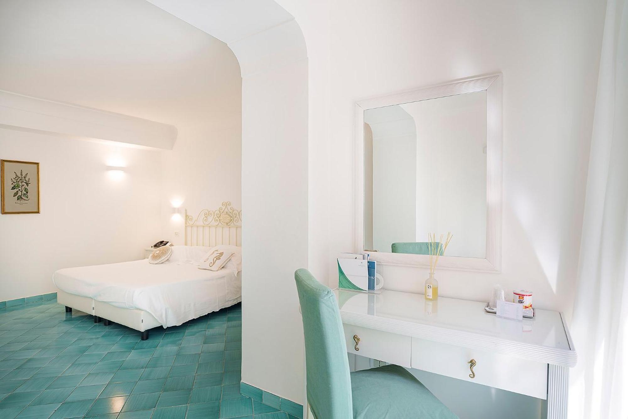 Chambre Double ou Lits Jumeaux - Vue sur Jardin