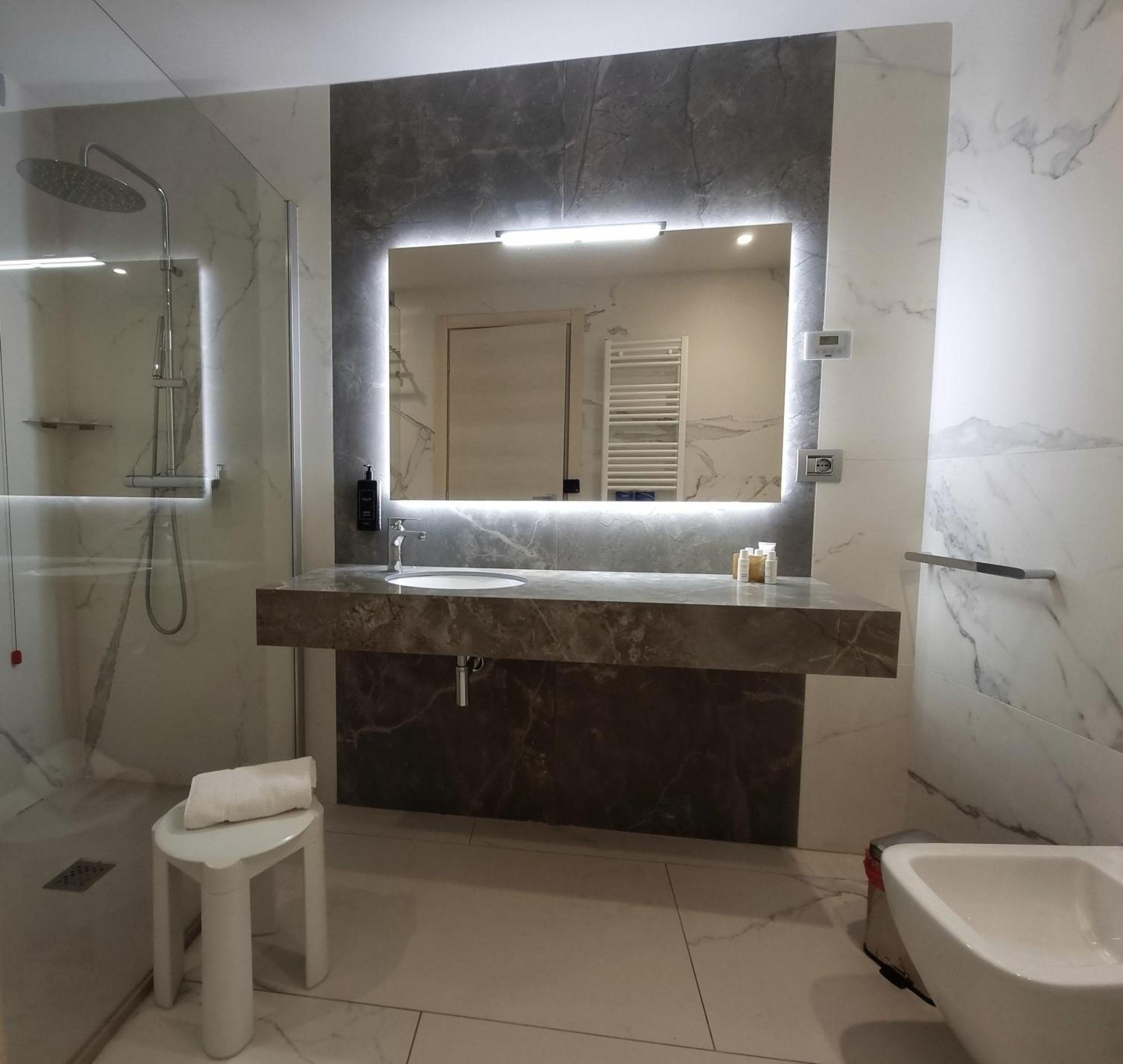 Double or Twin Room,1742630868:JPEG
