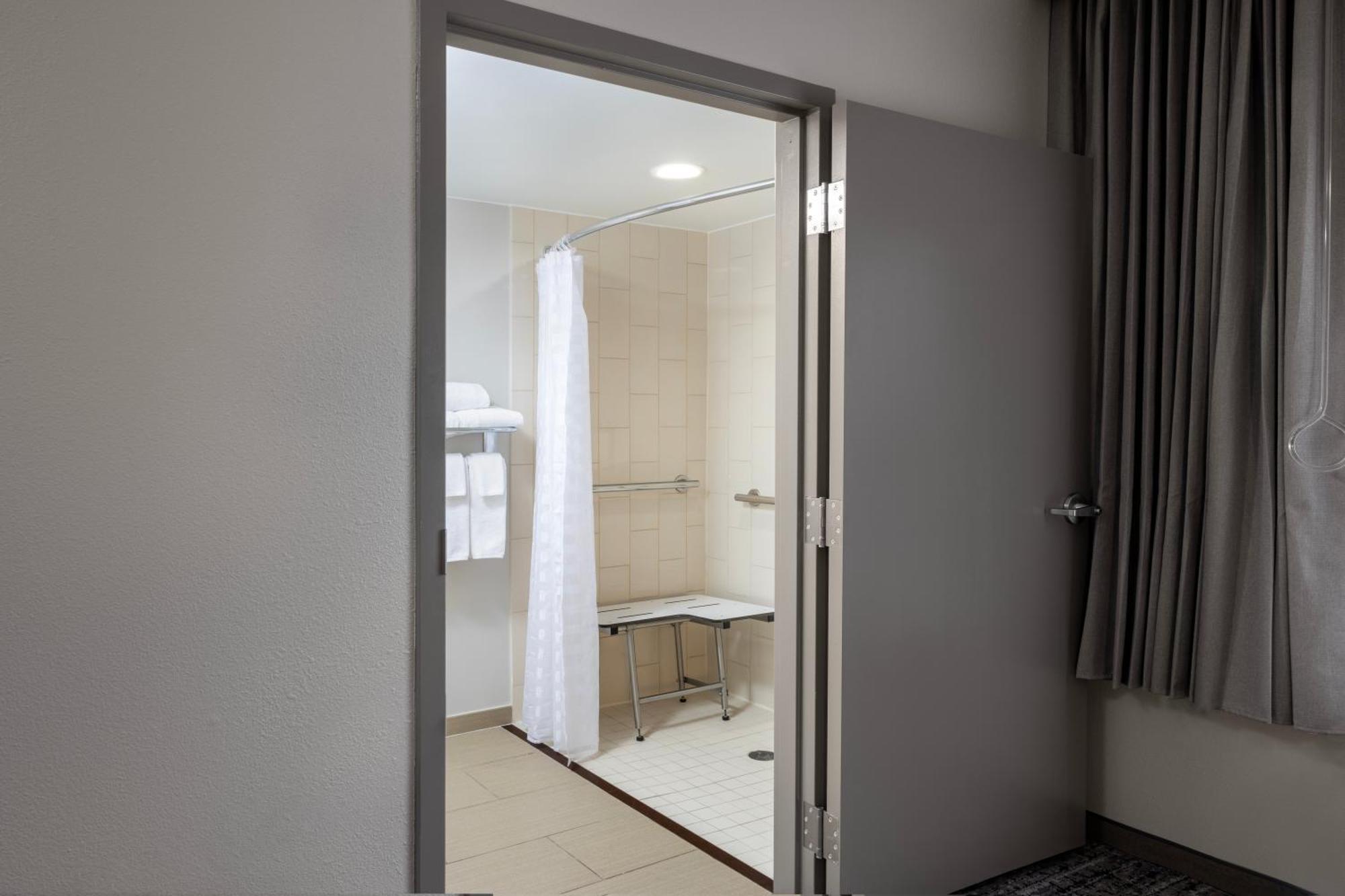 King Room with Sofa Bed and Roll-In Shower - Disability Access