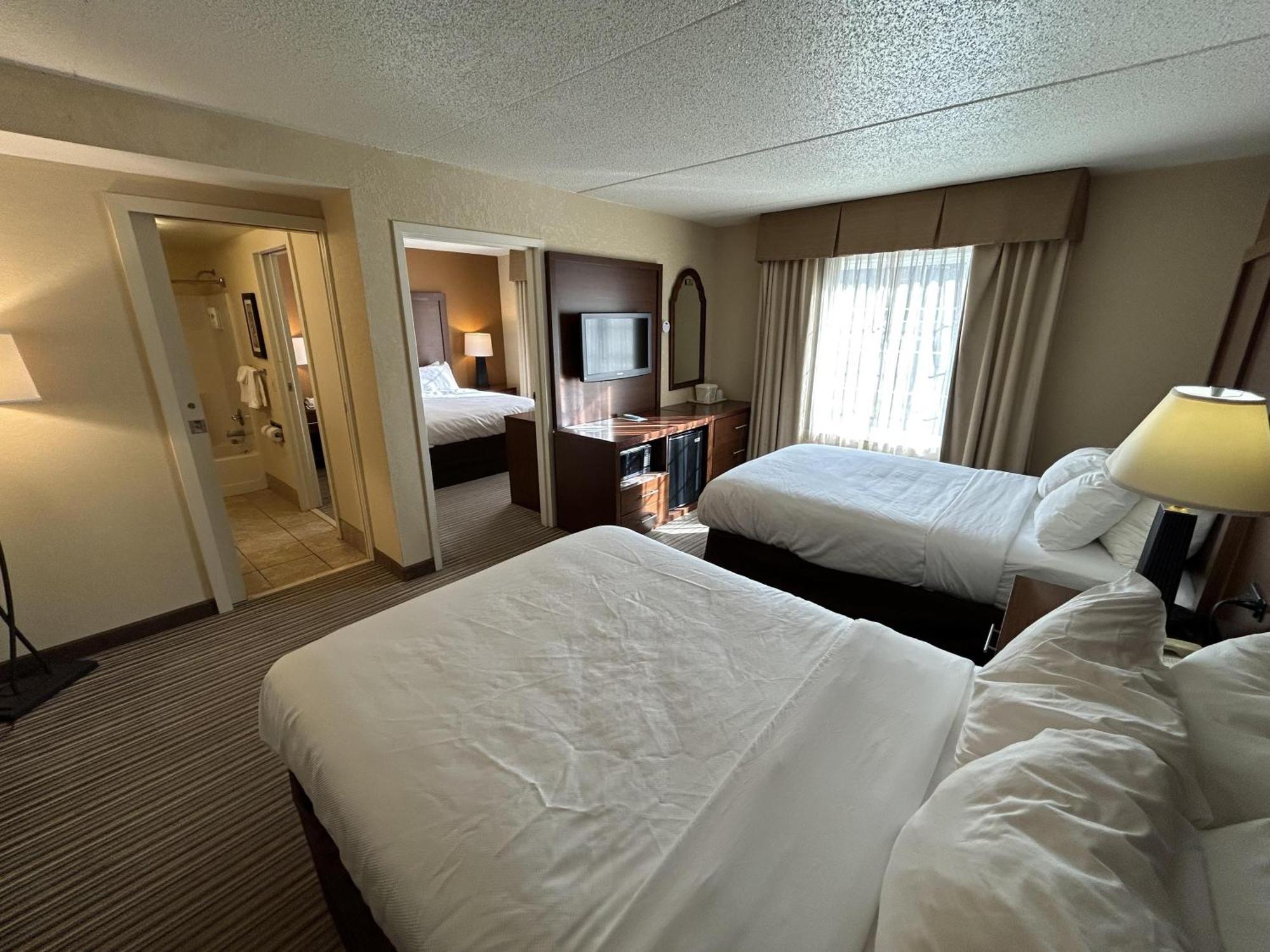 Family Room One Queen Bed Two Double Beds Non-Smoking,1742713098:JPEG