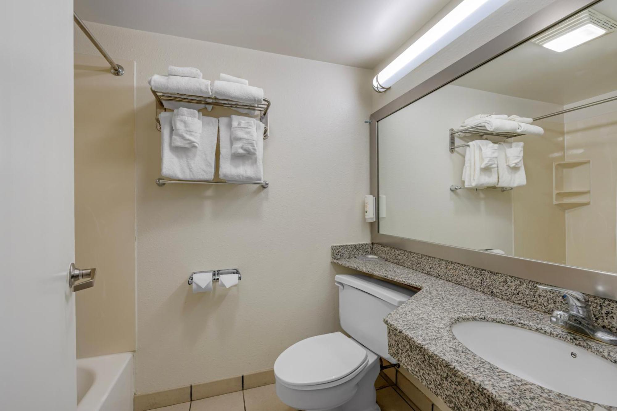 Queen Room with Two Queen Beds - Accessible/Non-Smoking