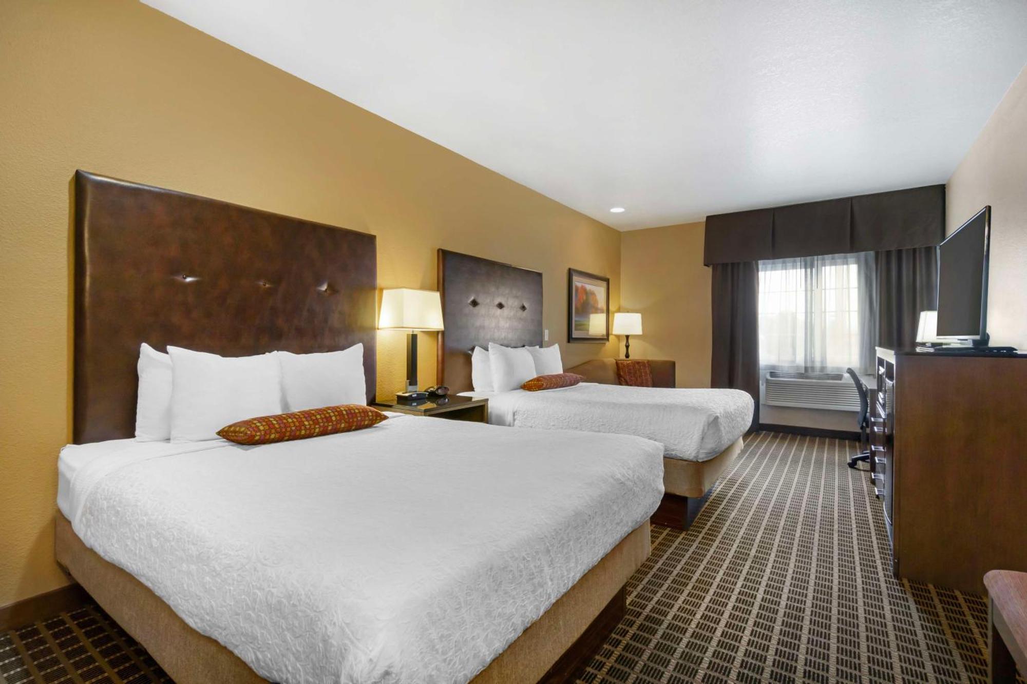 Mini Suite with Two Queen Beds - Non-Smoking