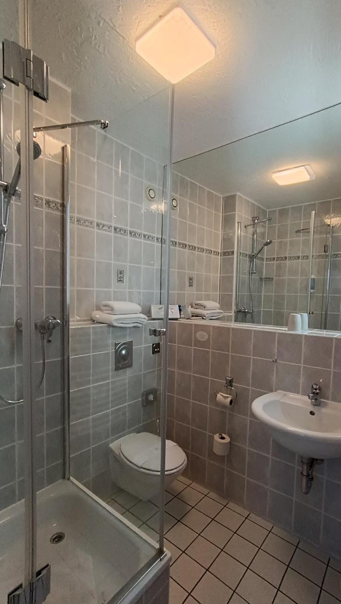 Double Room,1742951423:JPEG