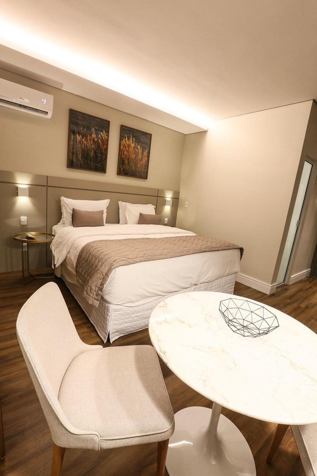 Quarto Duplo