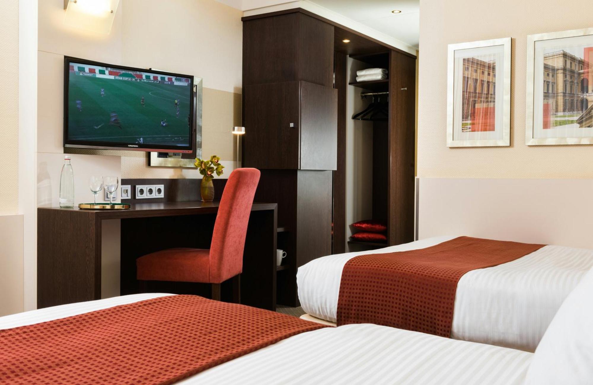 Deluxe Triple Room