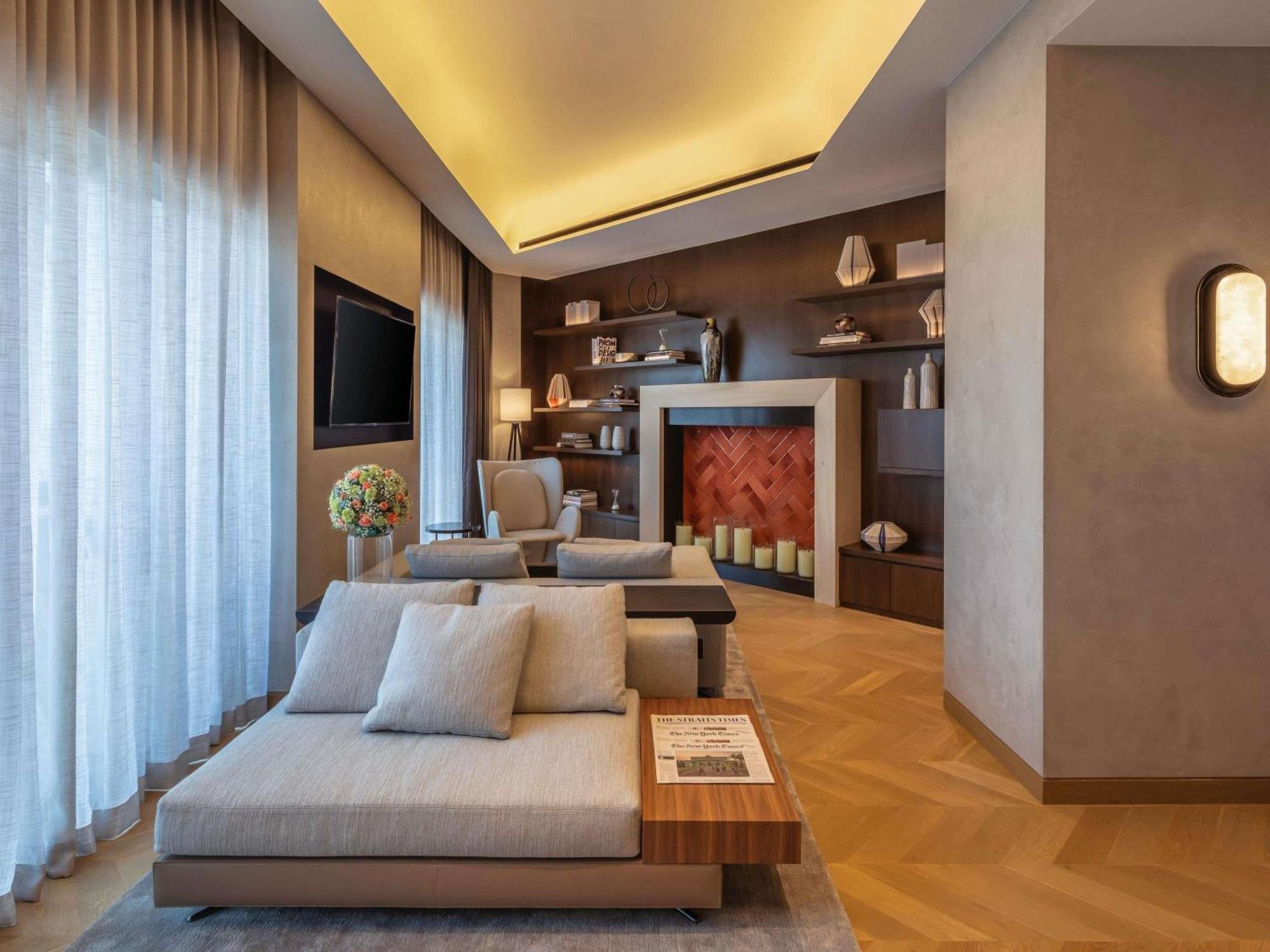 Signature Salon Suite, 1 King, Two Balconies, Separate Lounge,1746842615:JPEG