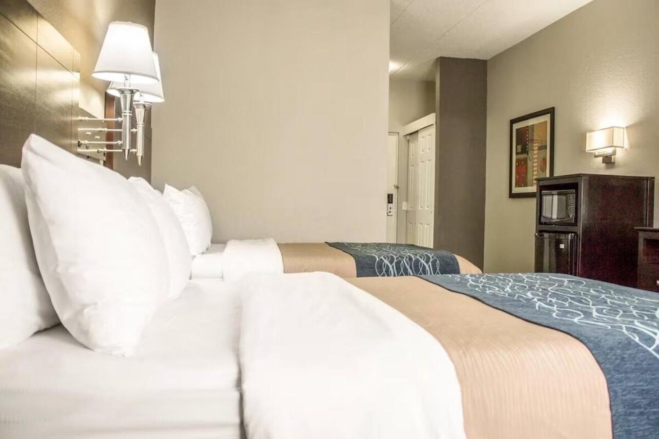 Double Room with Two Double Beds - Accessible/Non-Smoking