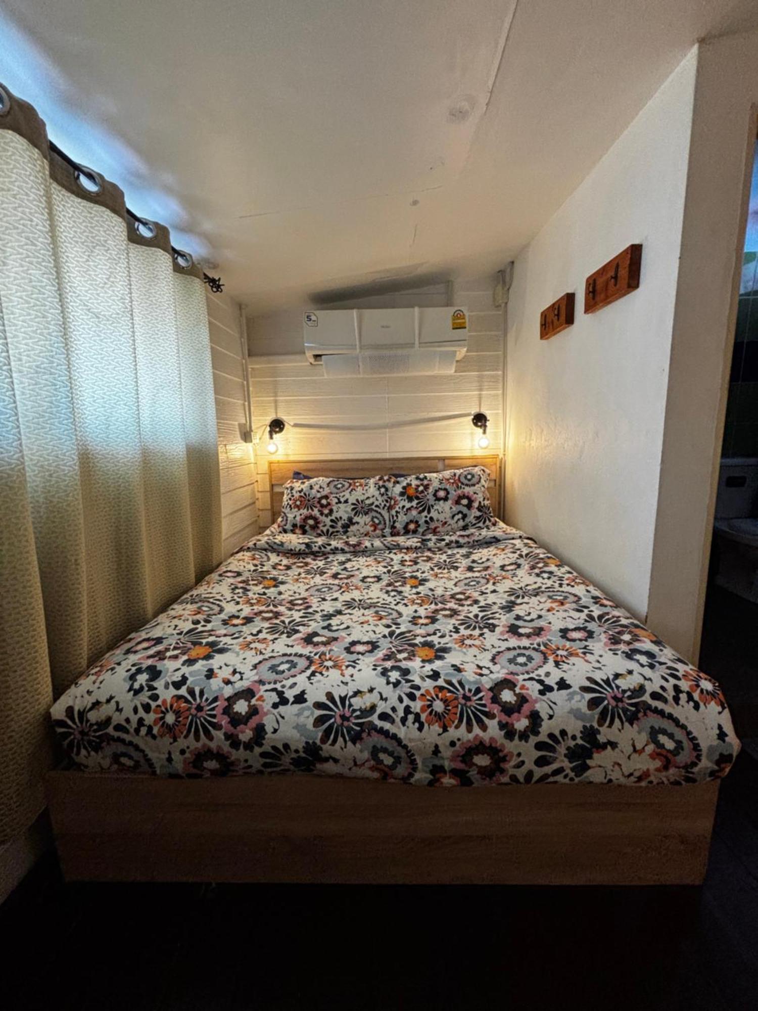 Double Room,1747000516:JPEG