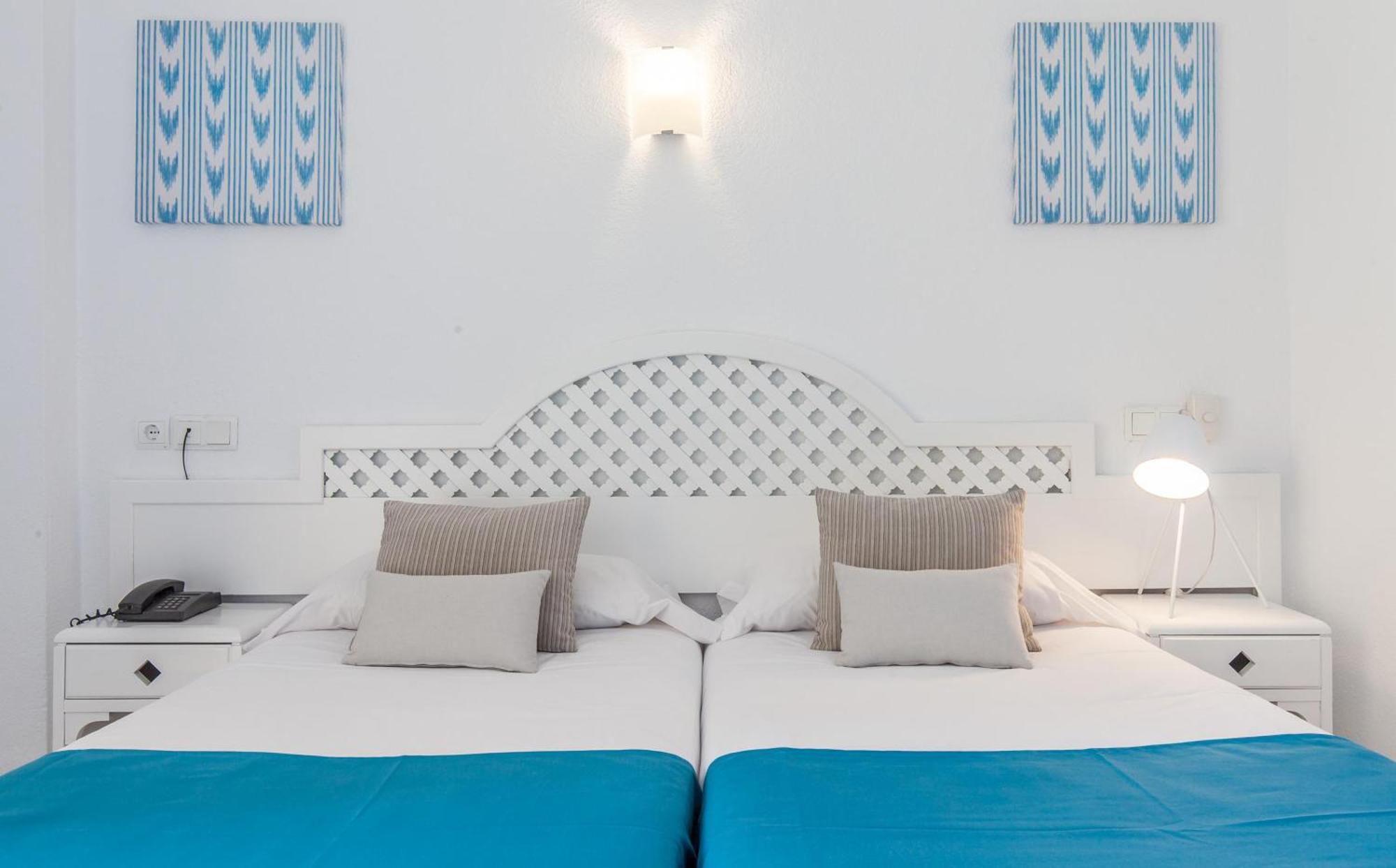 Quarto Familiar (2 Adultos + 2 Crianças)