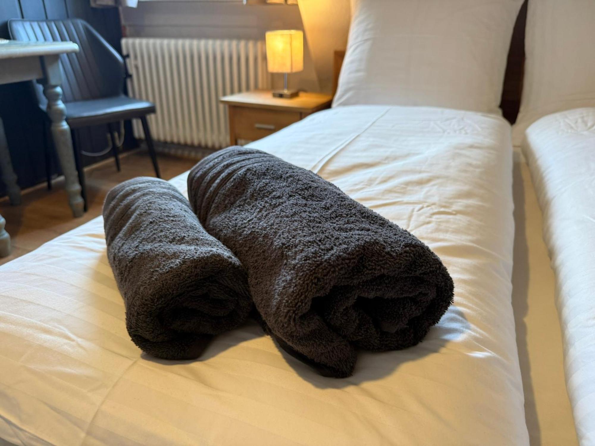 Single Room,1756515526:JPEG