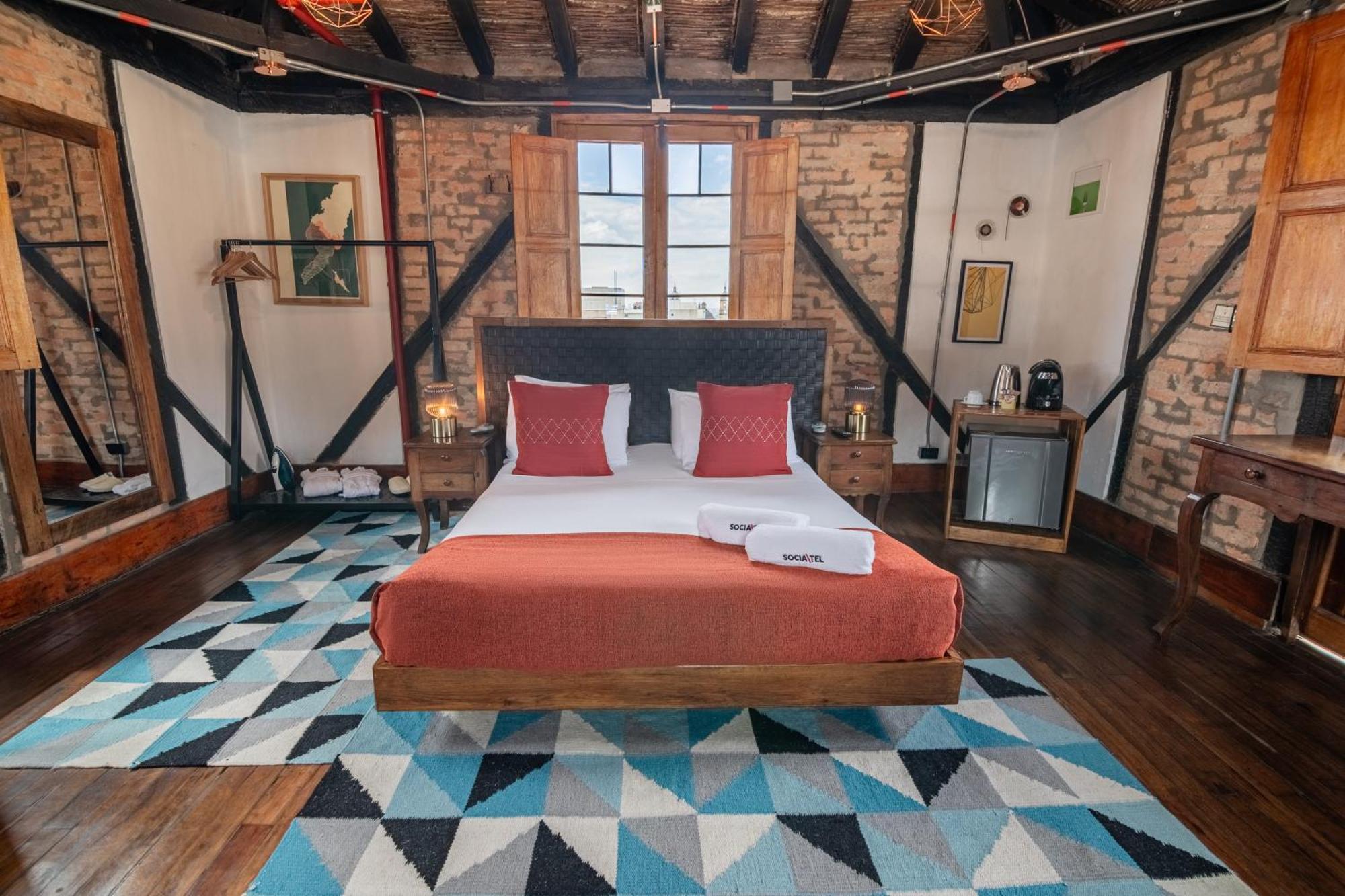 Rockstar Suite