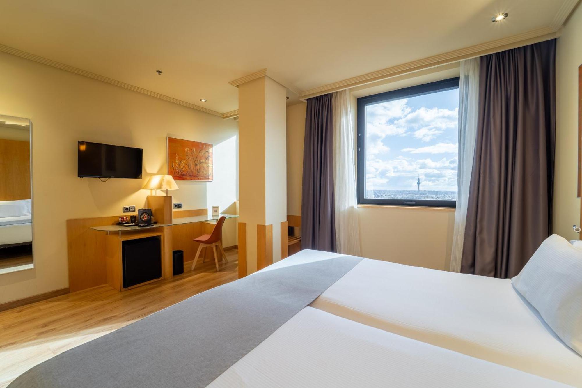 Twin Room,1758274130:JPEG