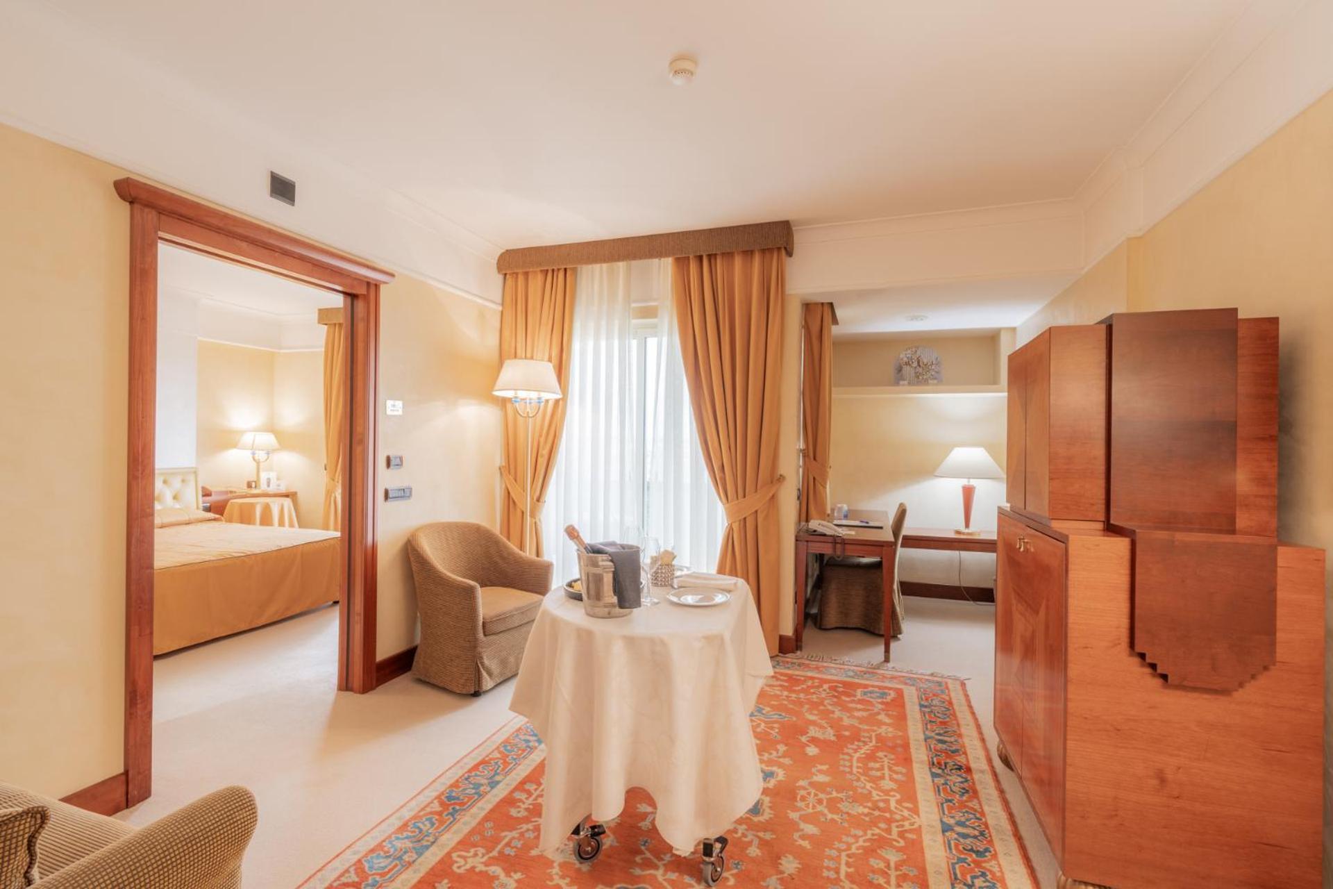 Junior Suite,1758525235:JPEG