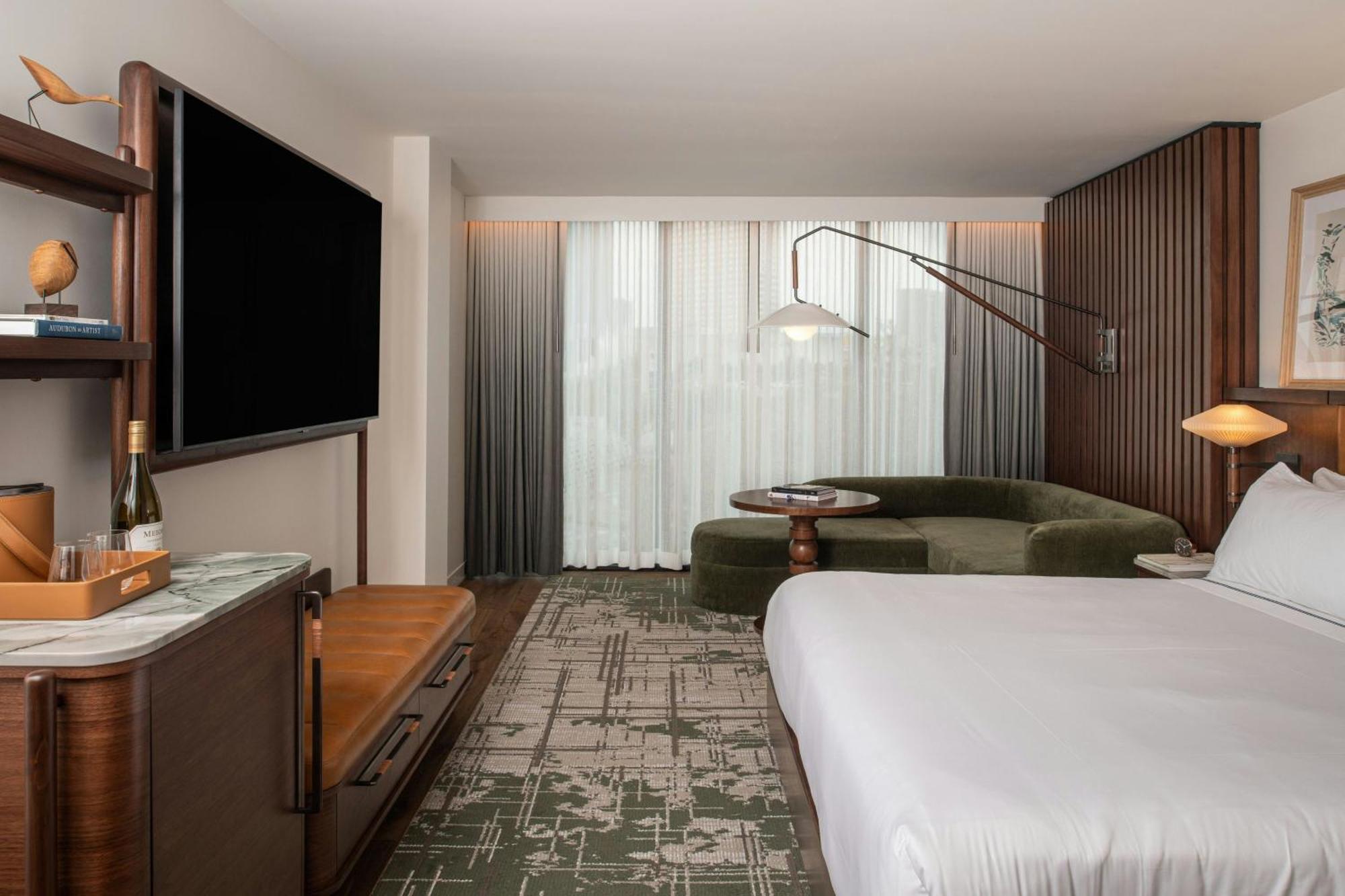 Luxe Suite
