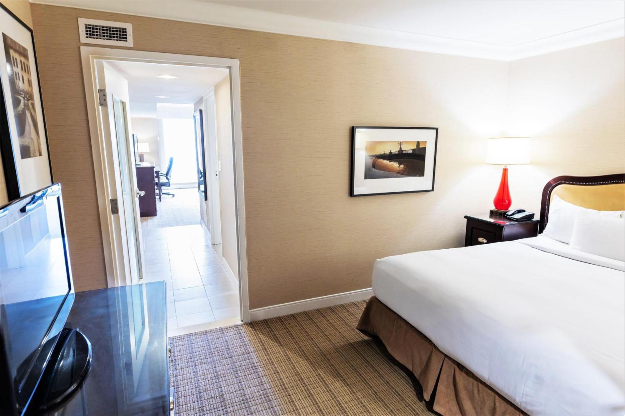 Suite 2 Chambres avec Baignoire d’hydromassage - Vue sur Casino/Ville