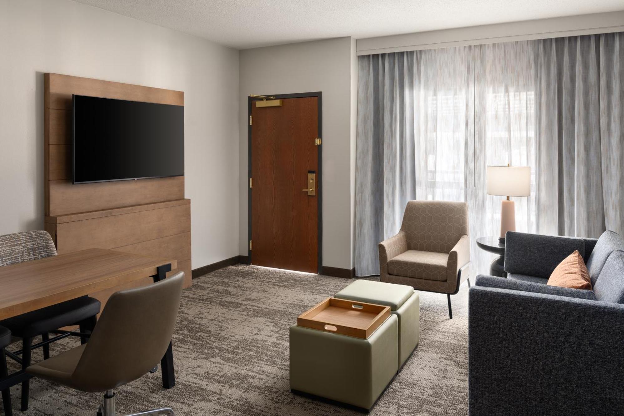 One-Bedroom King Suite,1765819957:JPEG
