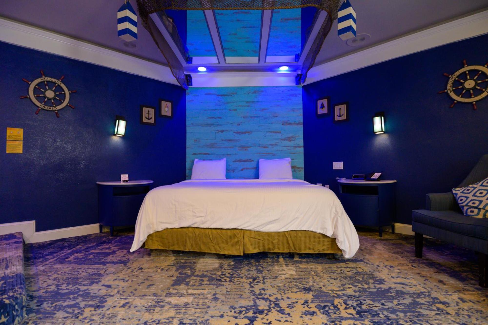 Superior King Suite with Jacuzzi and Fireplace