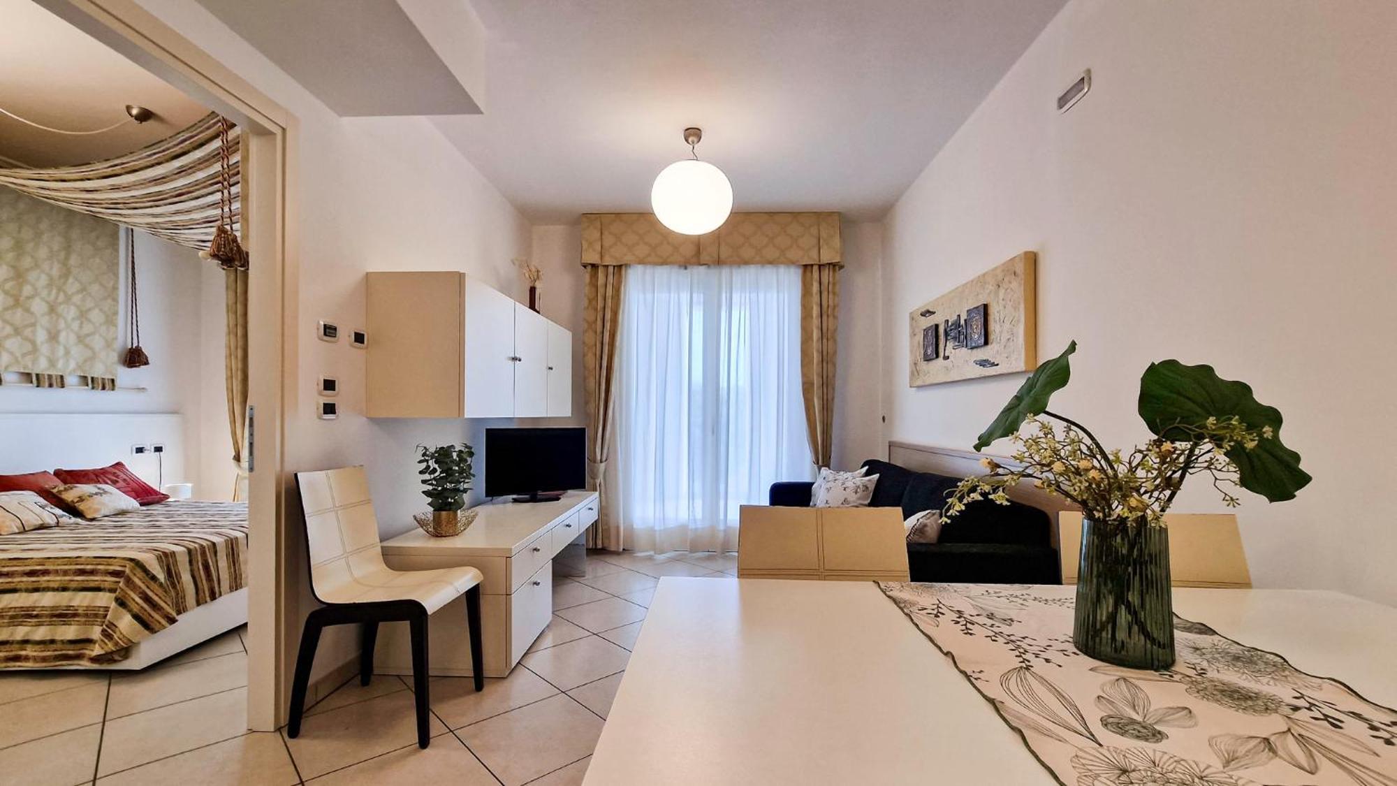 Penthouse Apartment,1758357949:JPEG