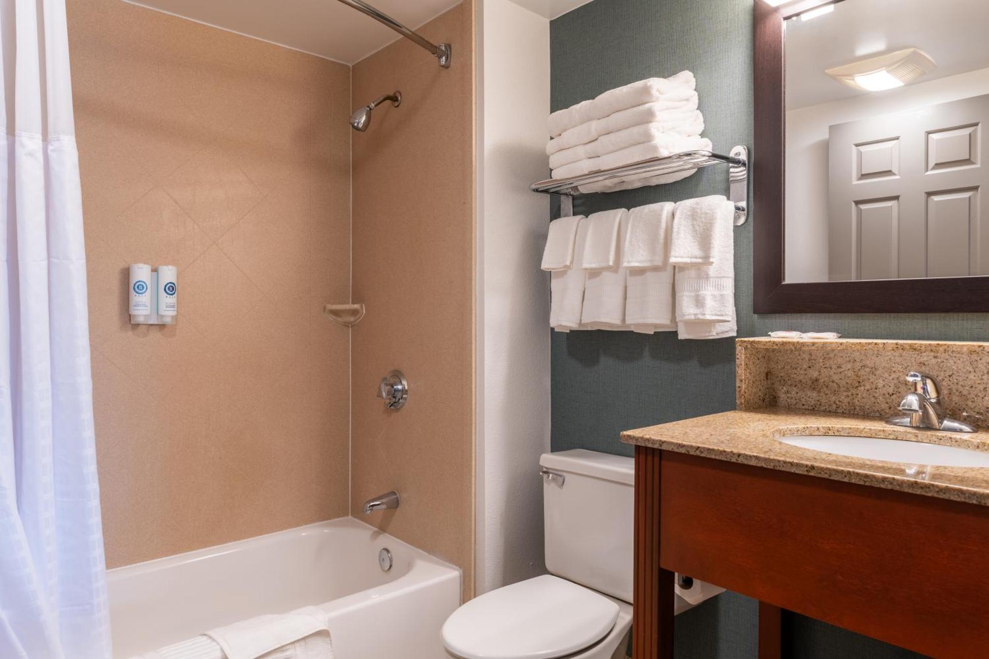 Double Room with Two Double Beds - Non-Smoking