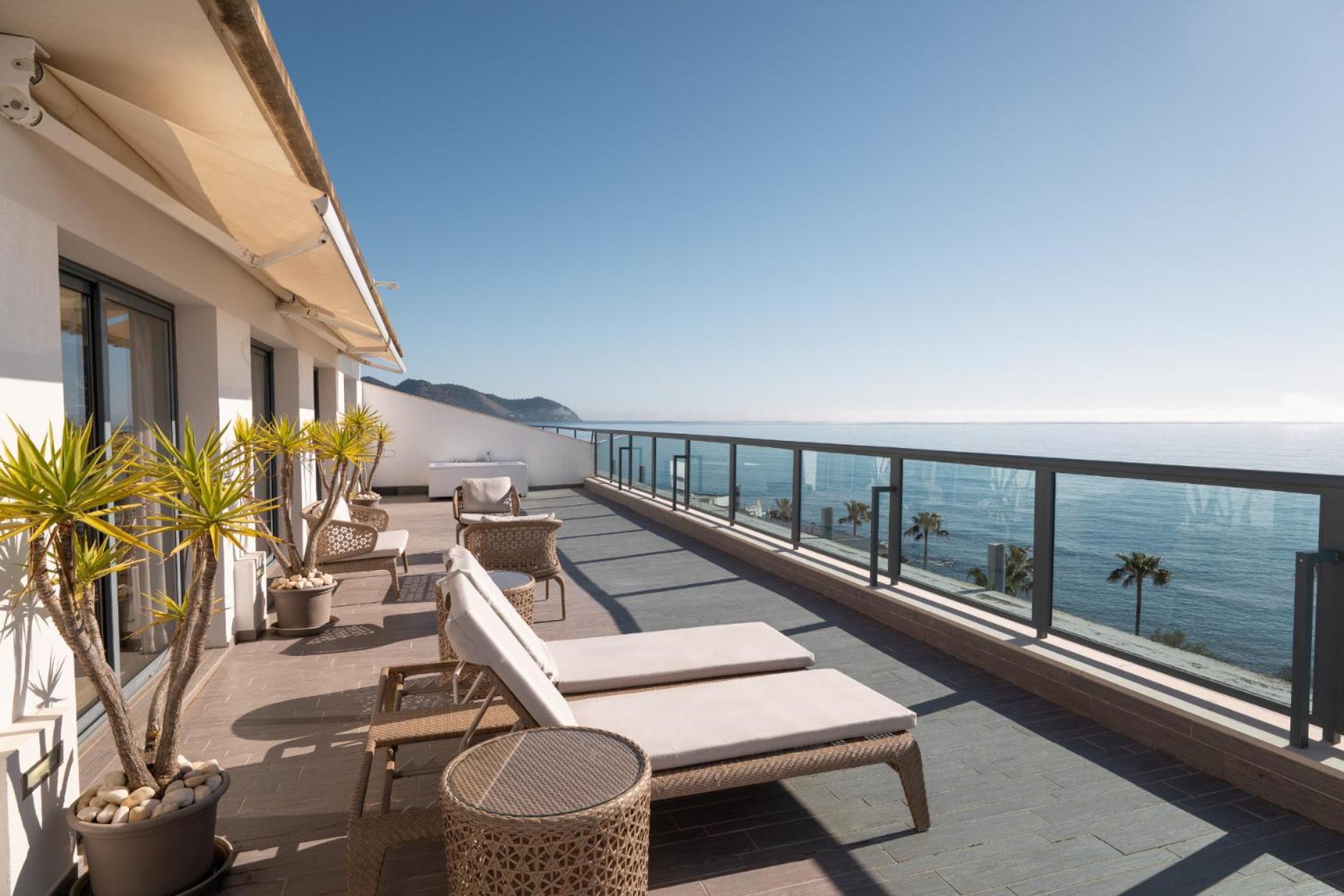Suite Deluxe con vistas al mar