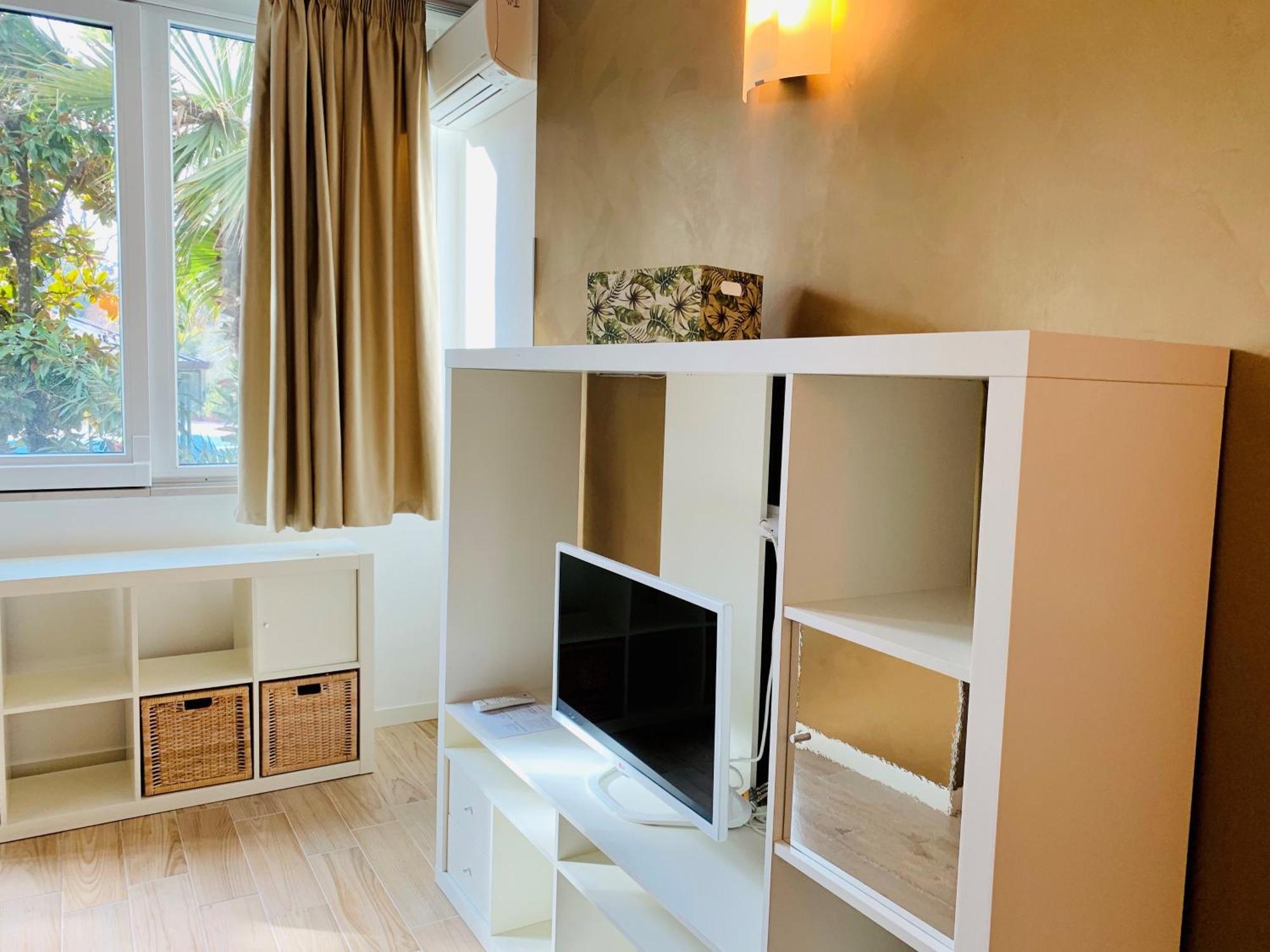 One-Bedroom Apartment,1758441515:JPEG