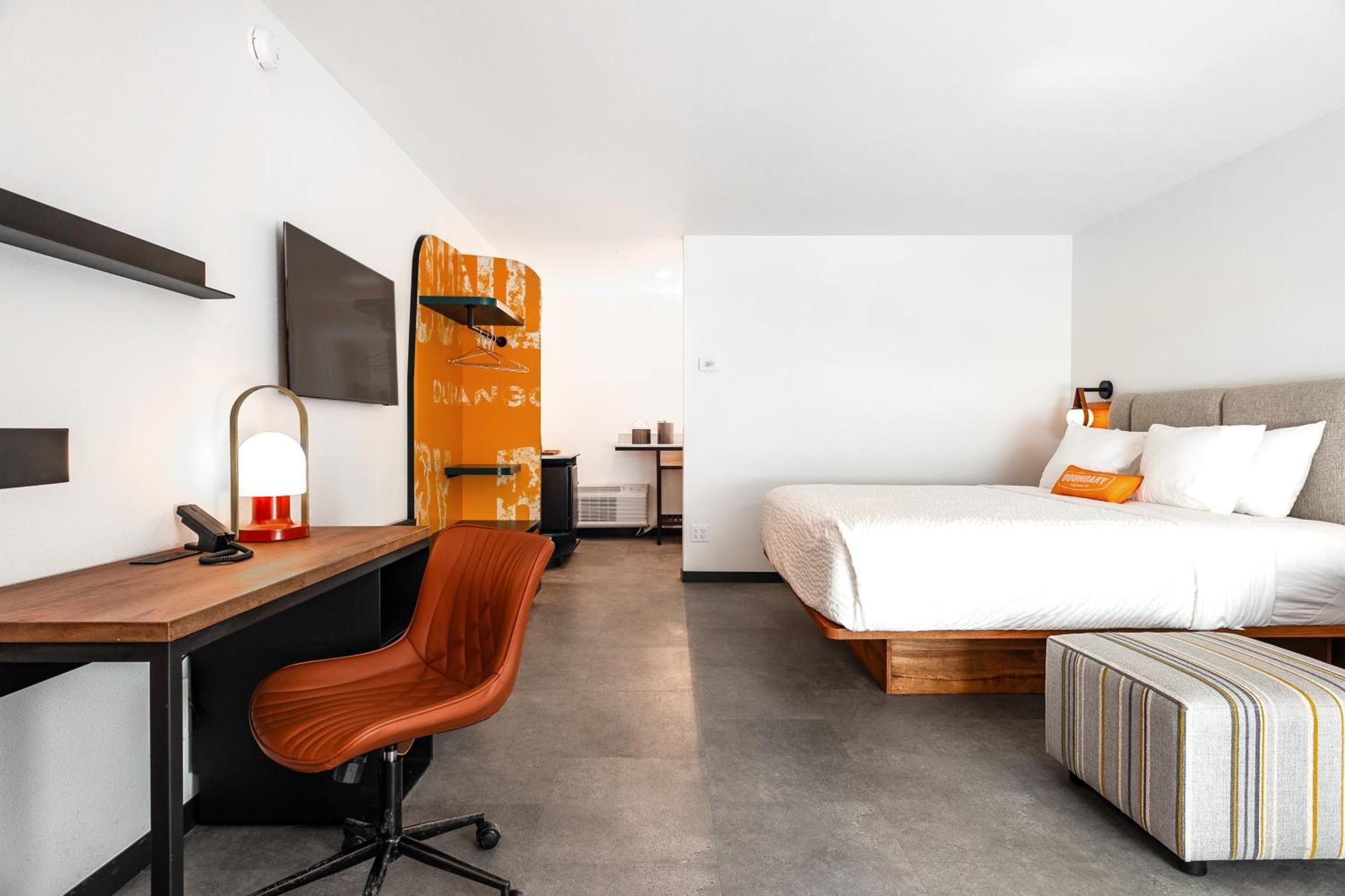 Deluxe King Room
