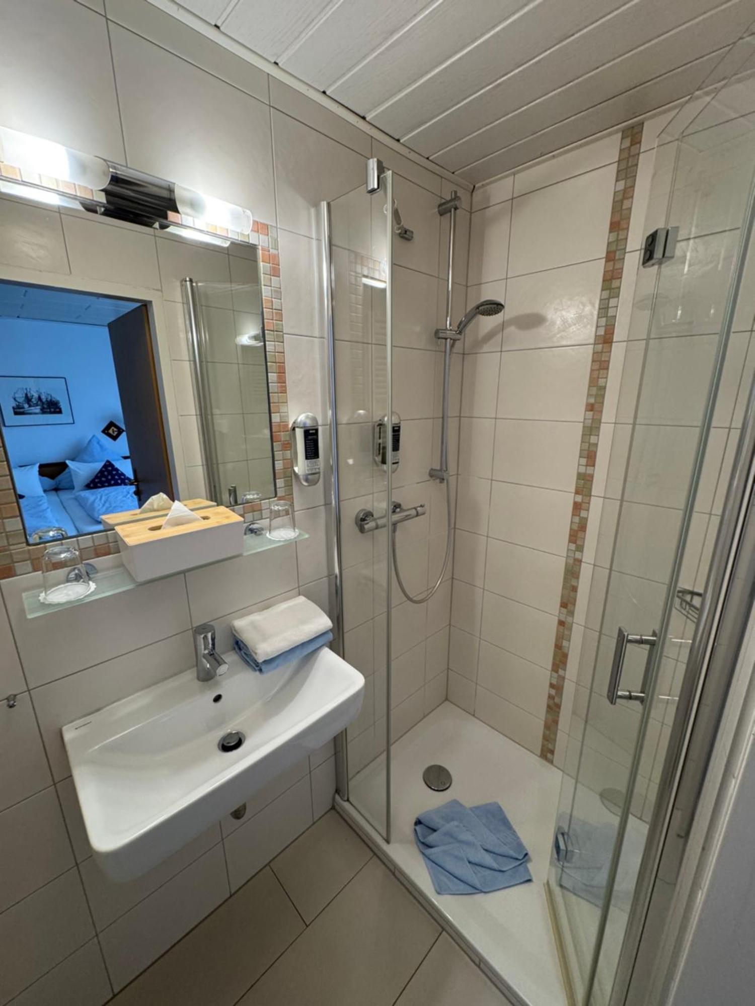 Doppelzimmer mit Balkon