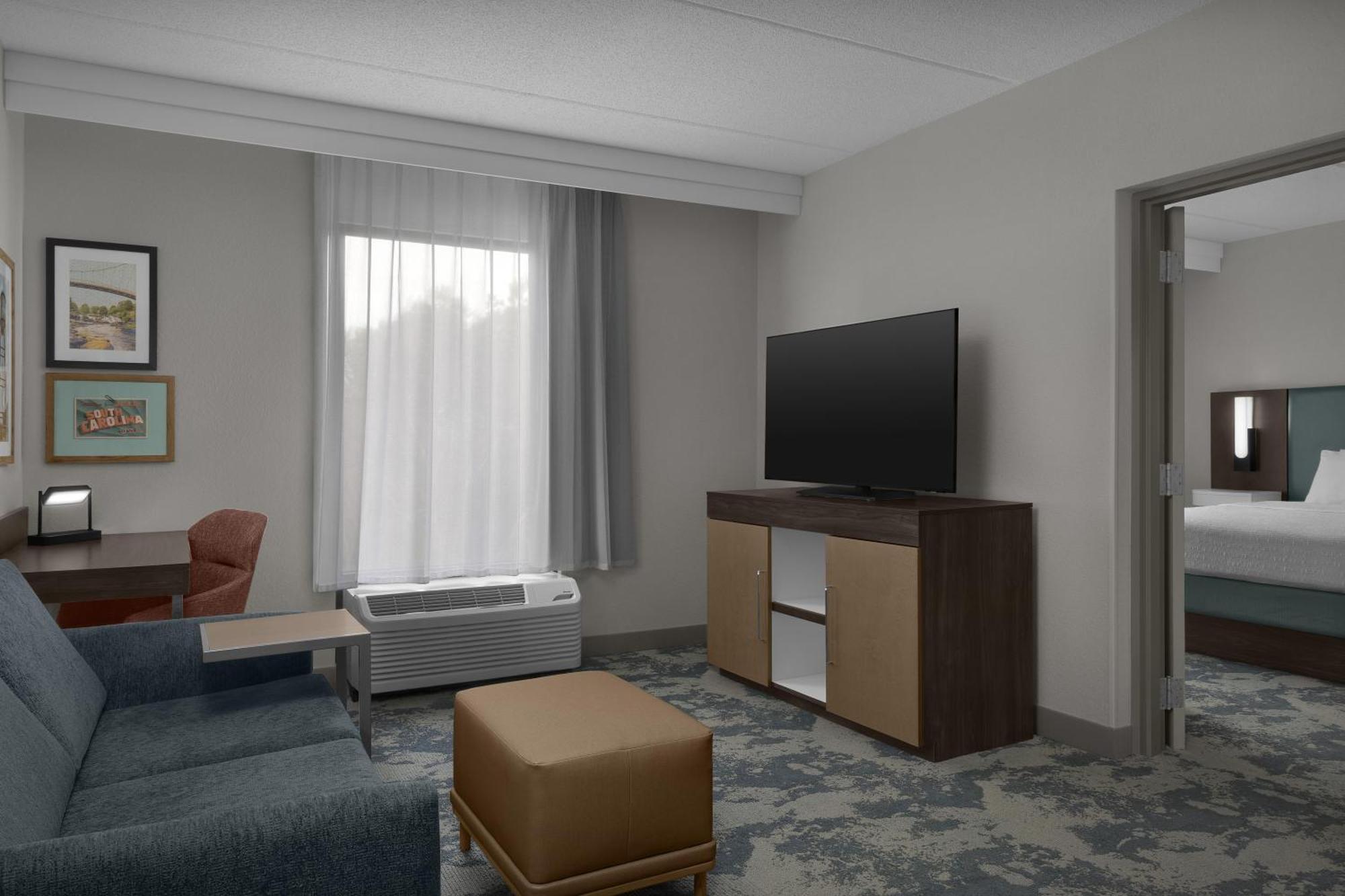 One-Bedroom King Suite with Shower - Non-Smoking