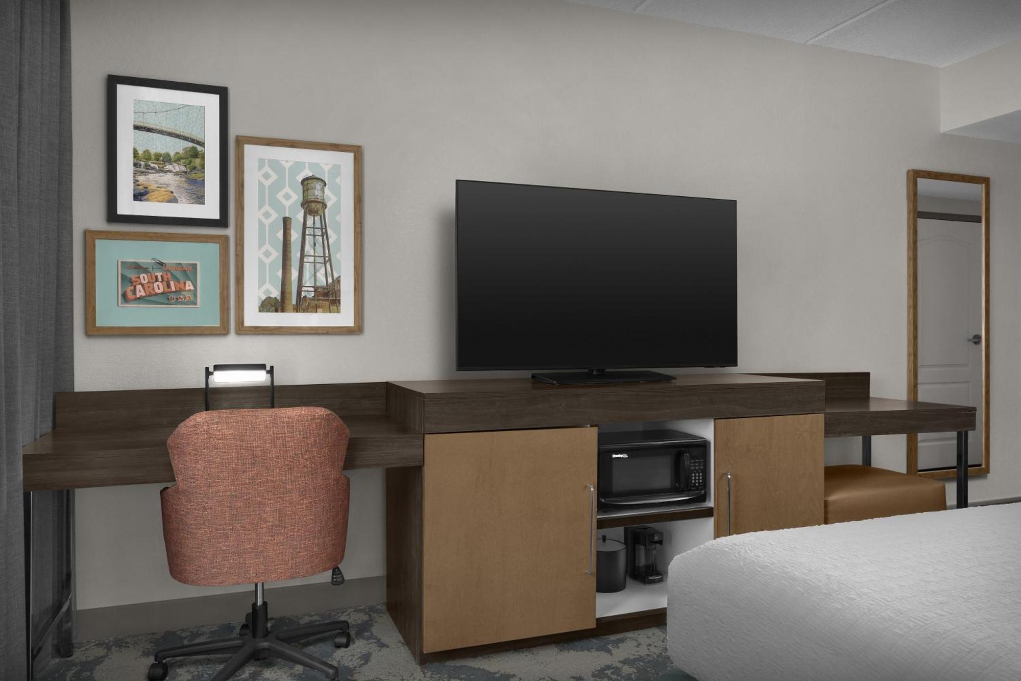 King Room with Accessible Tub - Mobility and Hearing Access/Non-Smoking