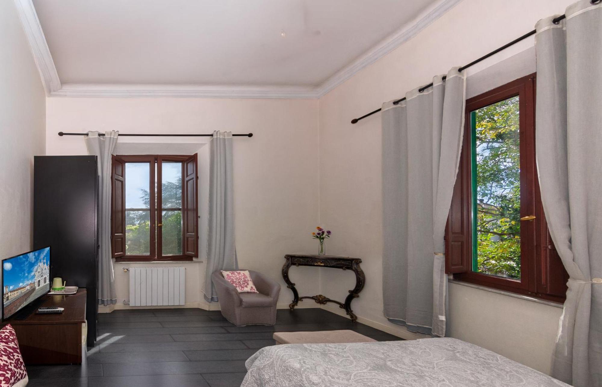 Deluxe Double Room with Balcony
