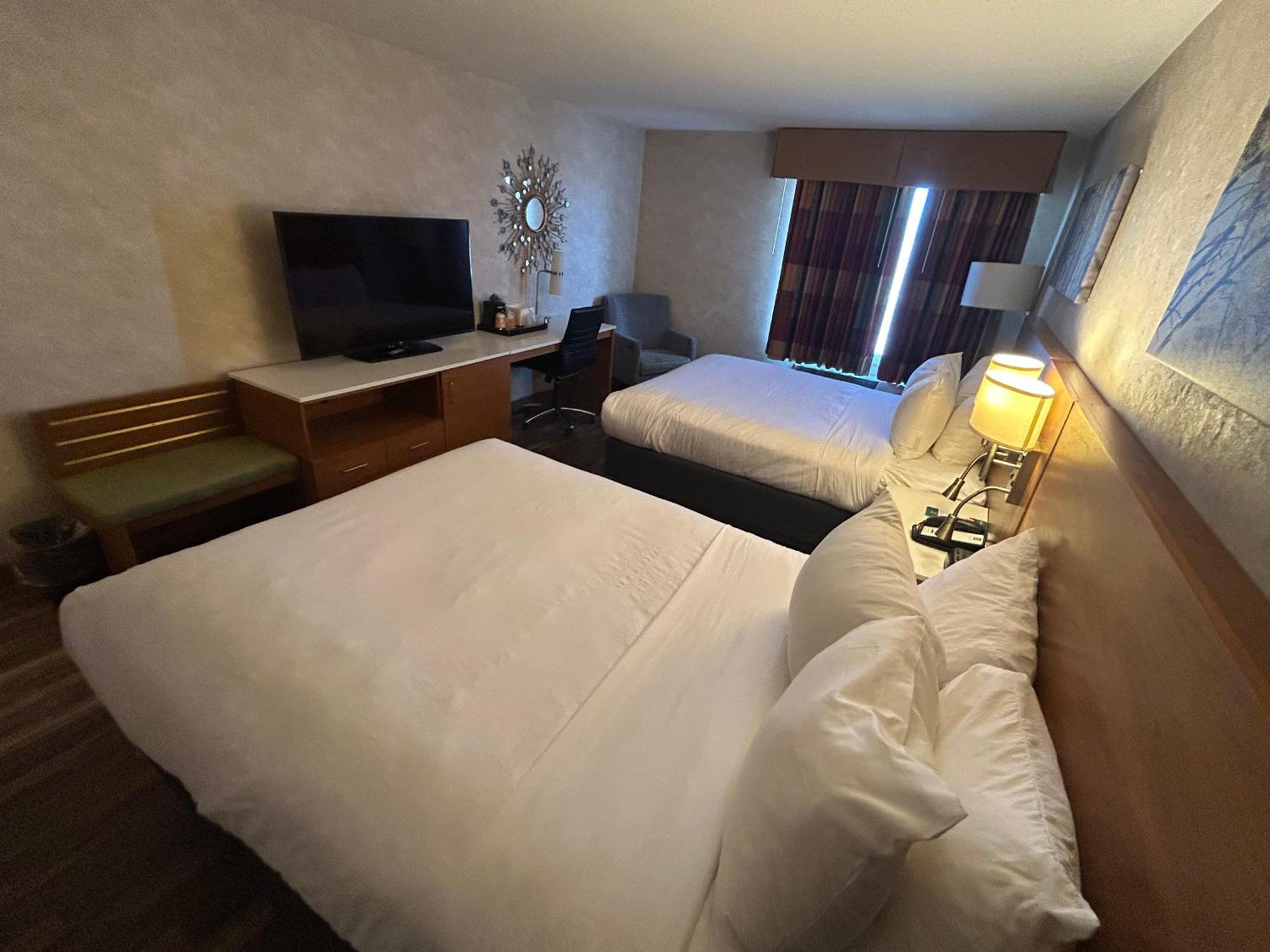 Queen Room with Two Queen Beds - Non-Smoking