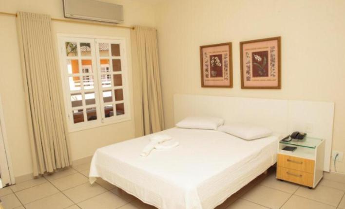 Quarto Deluxe com Cama de Casal ou 2 de Solteiro e Varanda