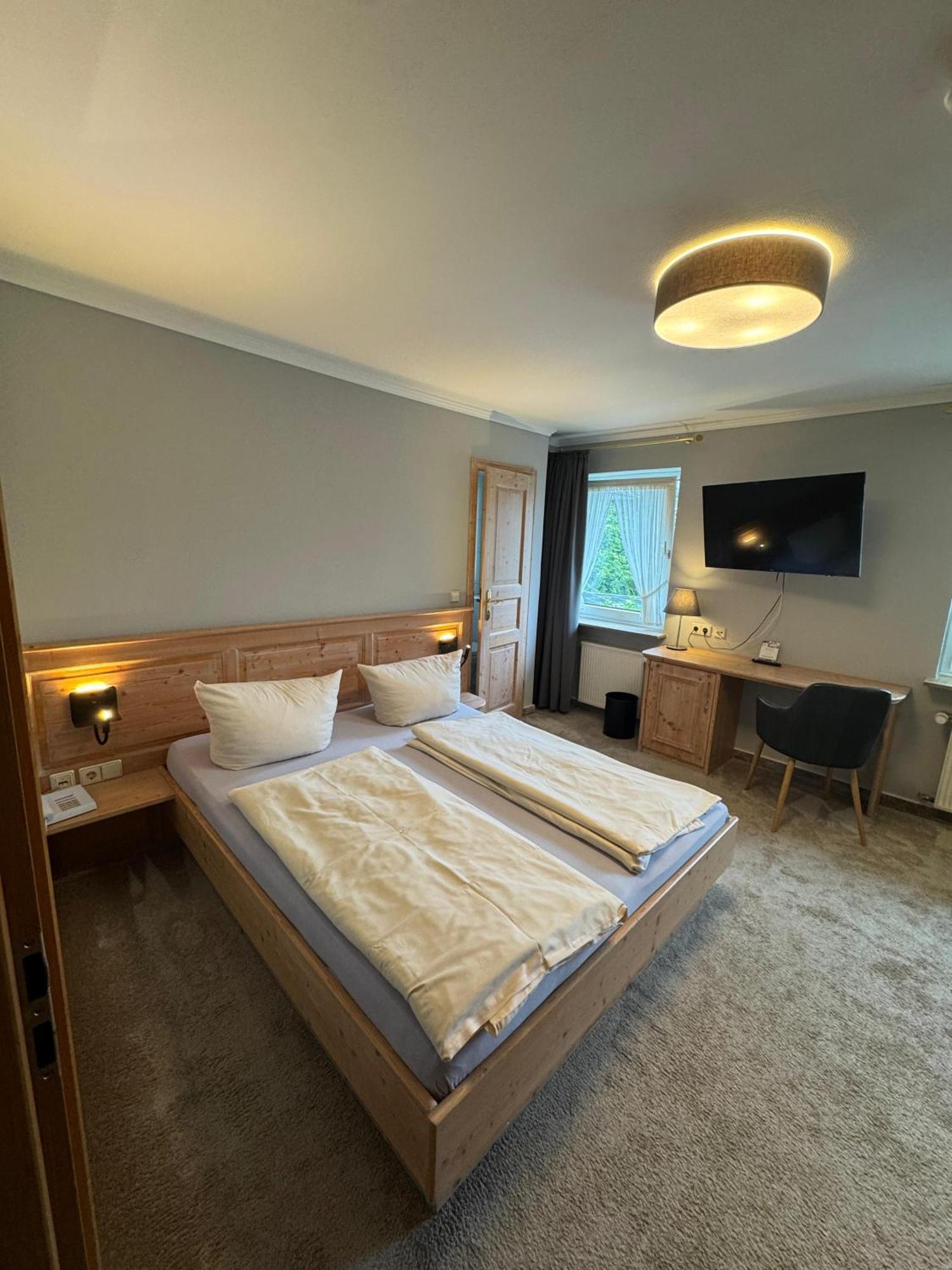 Large Double Room,1686426487:JPEG