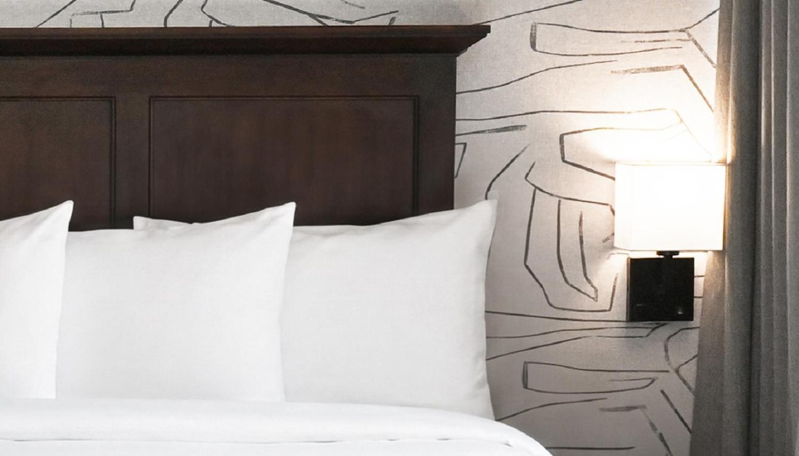 Zimmer mit 2 Queensize-Betten