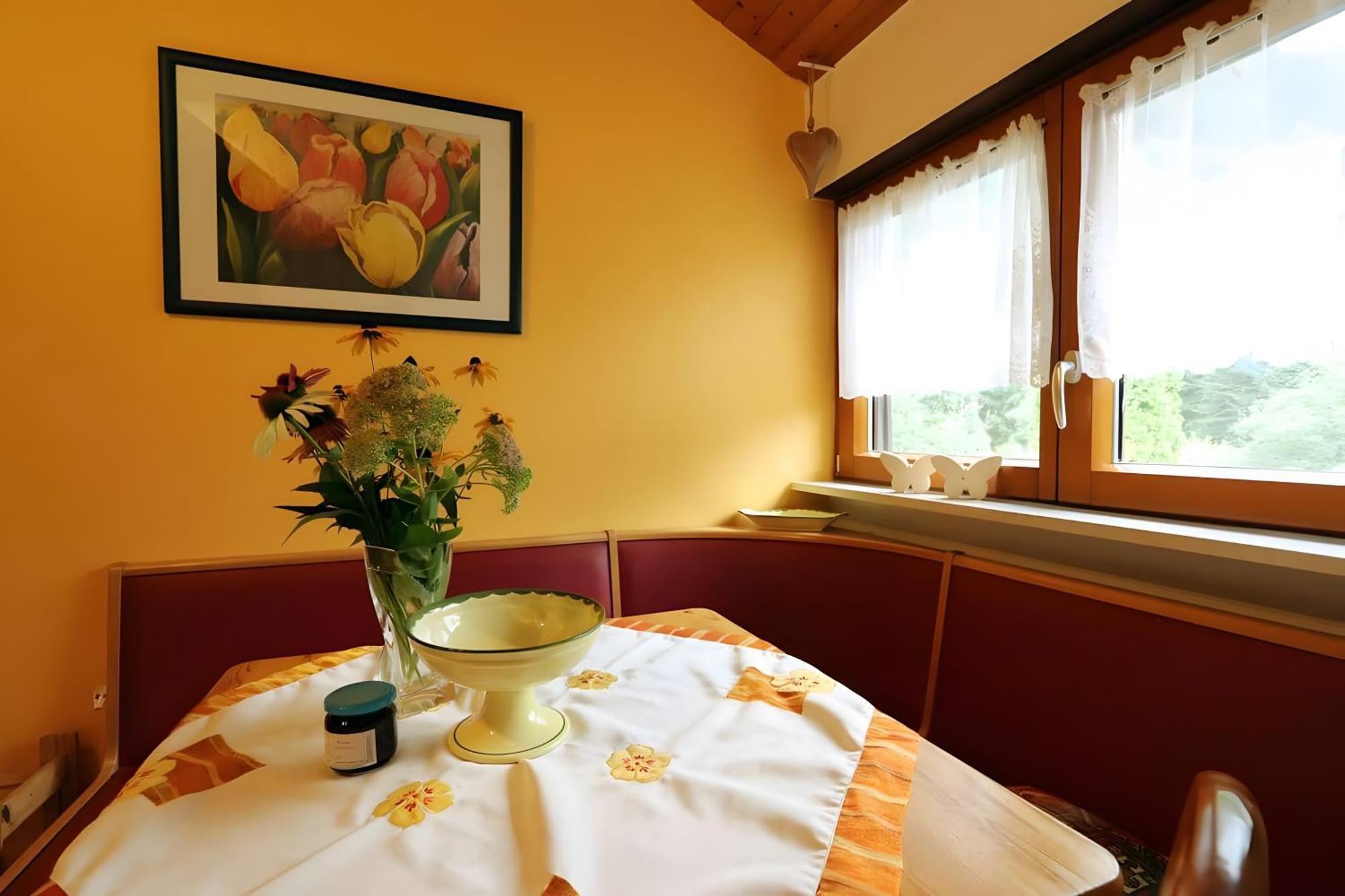 Apartment mit Terrasse