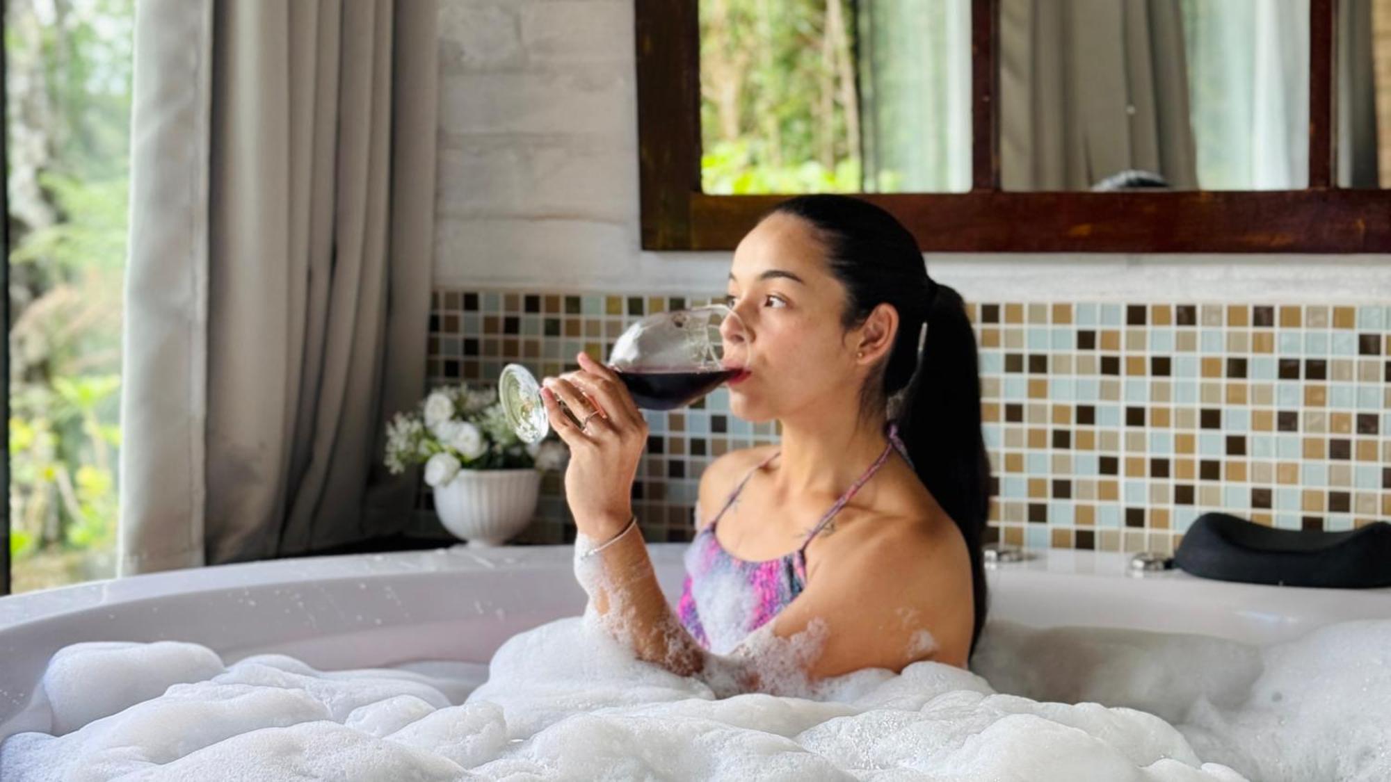 Suíte Deluxe com Banheira de Hidromassagem