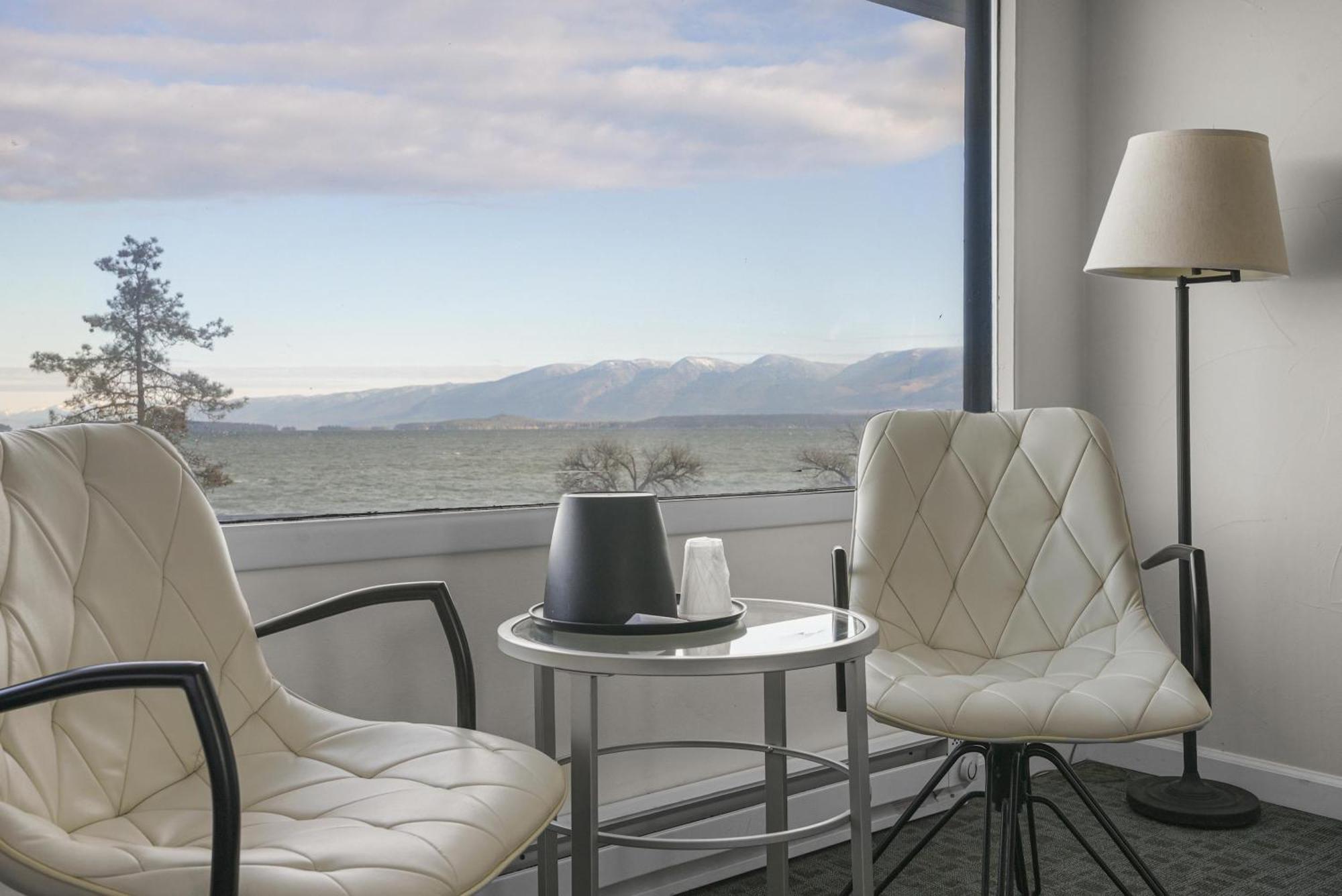 Premium King with Lake View