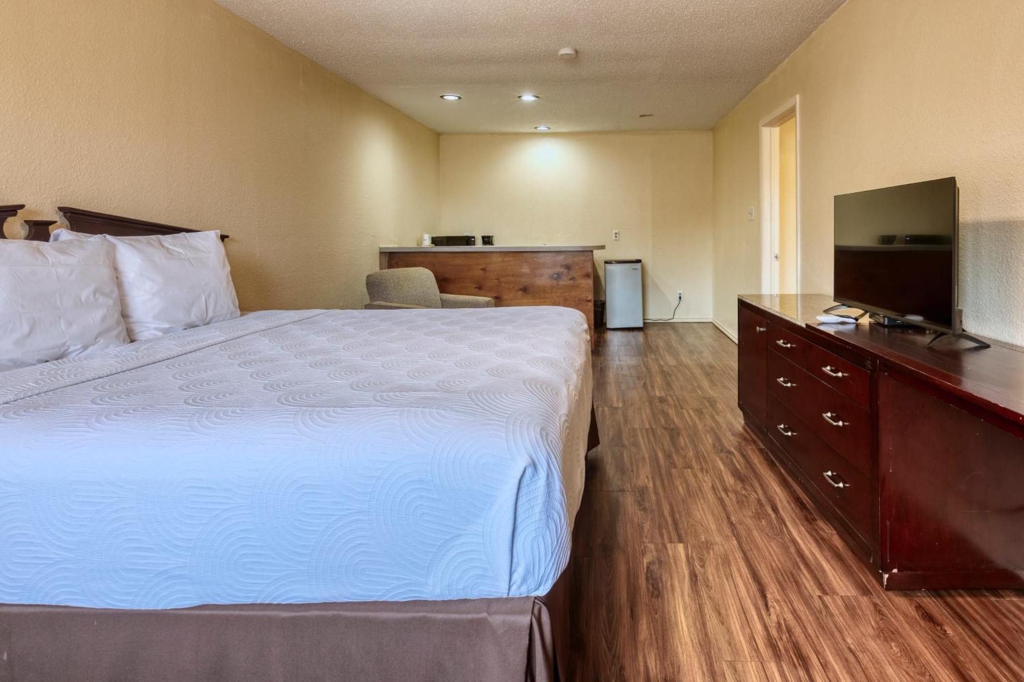 Two-Bedroom Suite