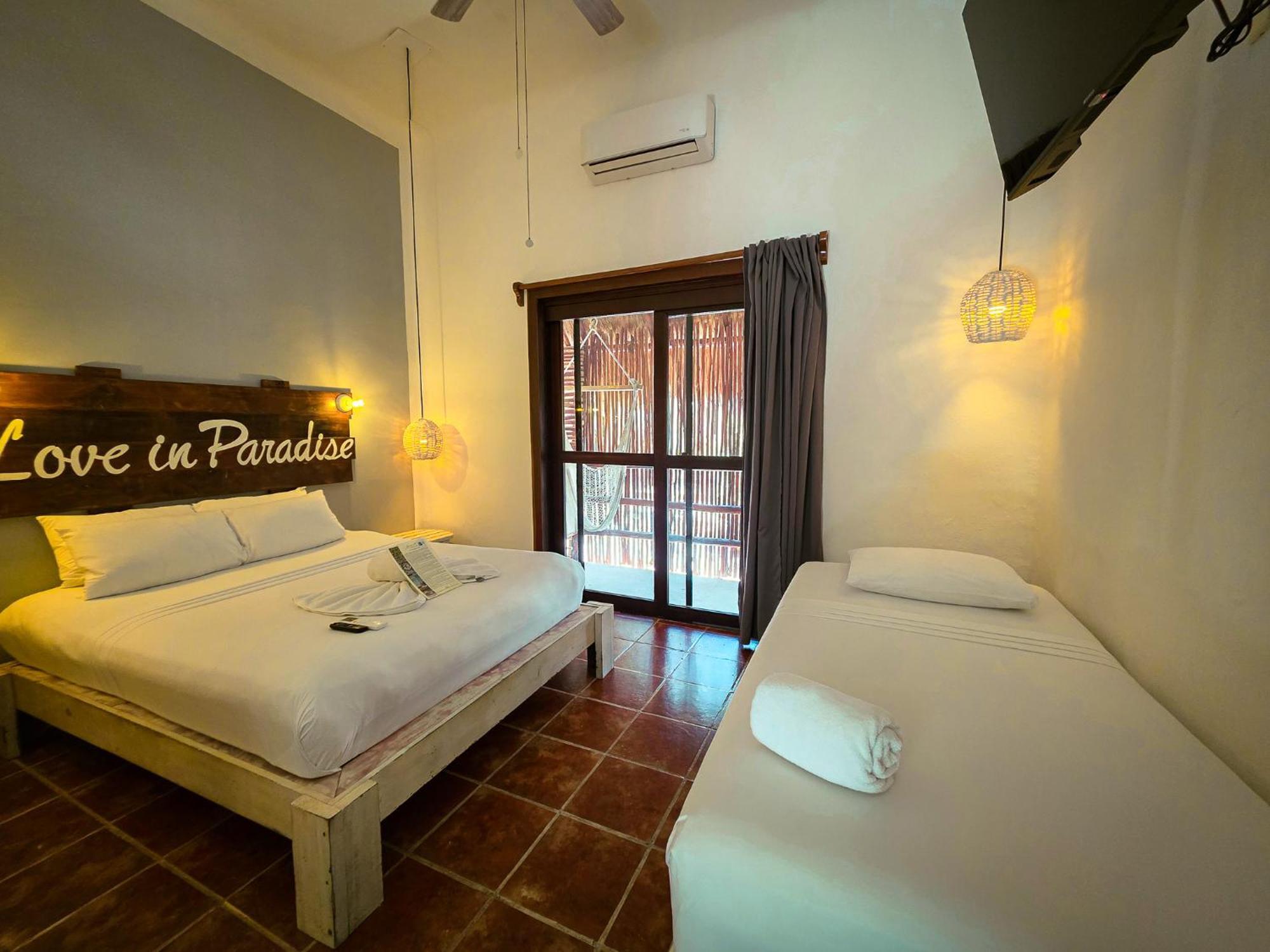 Double Room with Balcony (3 Adults)